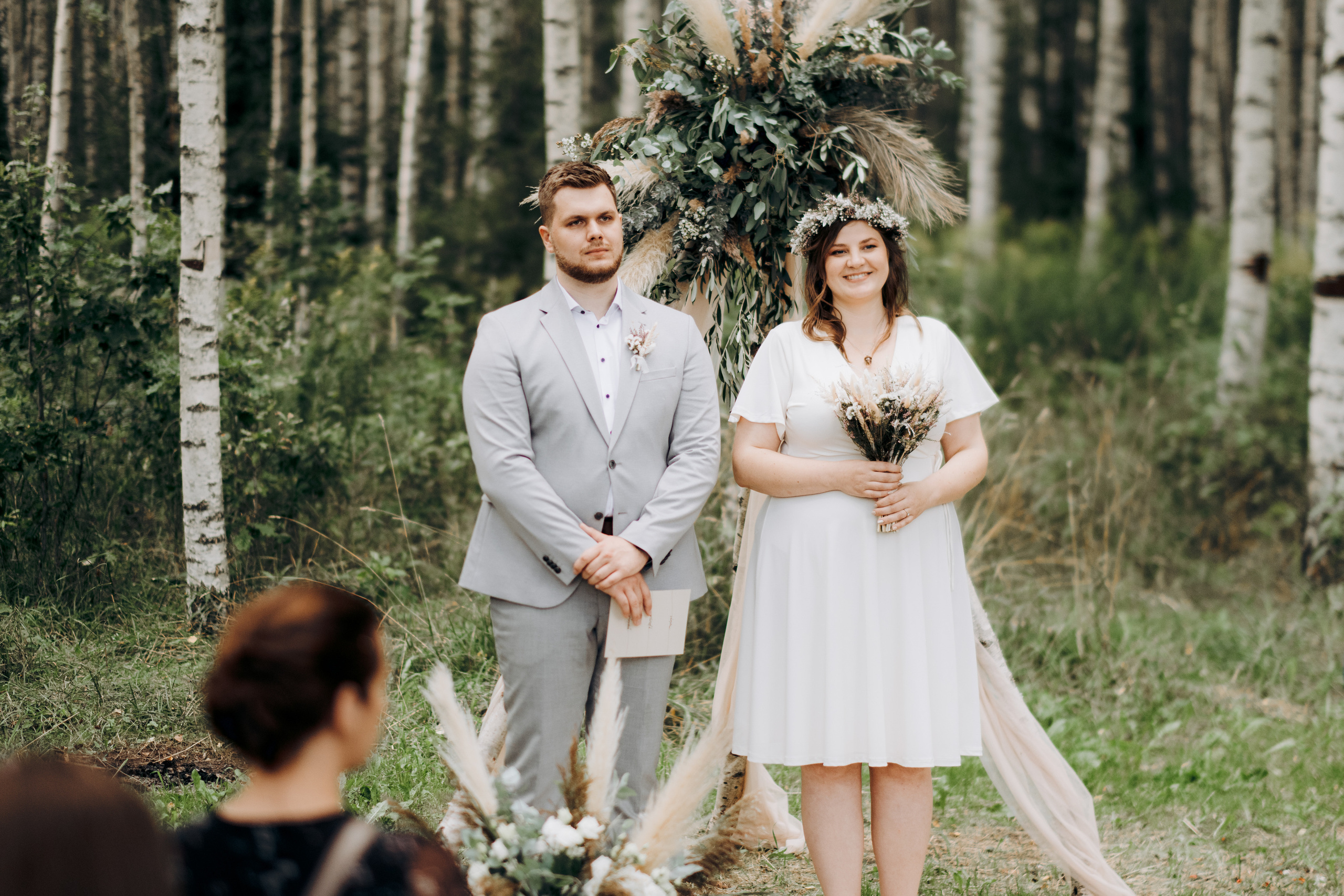 Kāzu foto stāsts Valmierā - Viesu nams Siltumnīca | Madara un Gvido. Kāzu × Ģimenes notikumu fotografs Edgars Kalniņš