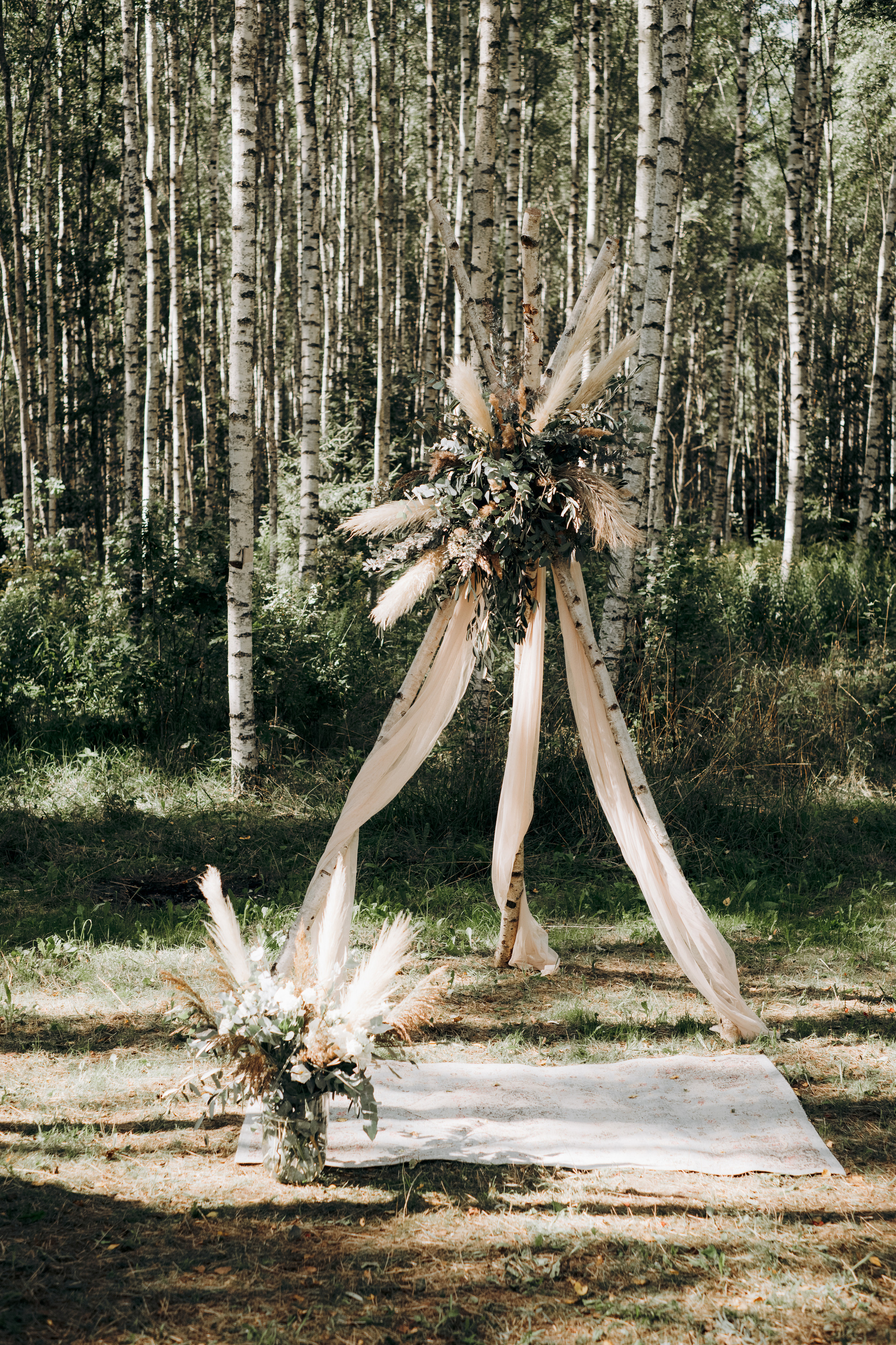 Kāzu foto stāsts Valmierā - Viesu nams Siltumnīca | Madara un Gvido. Kāzu × Ģimenes notikumu fotografs Edgars Kalniņš