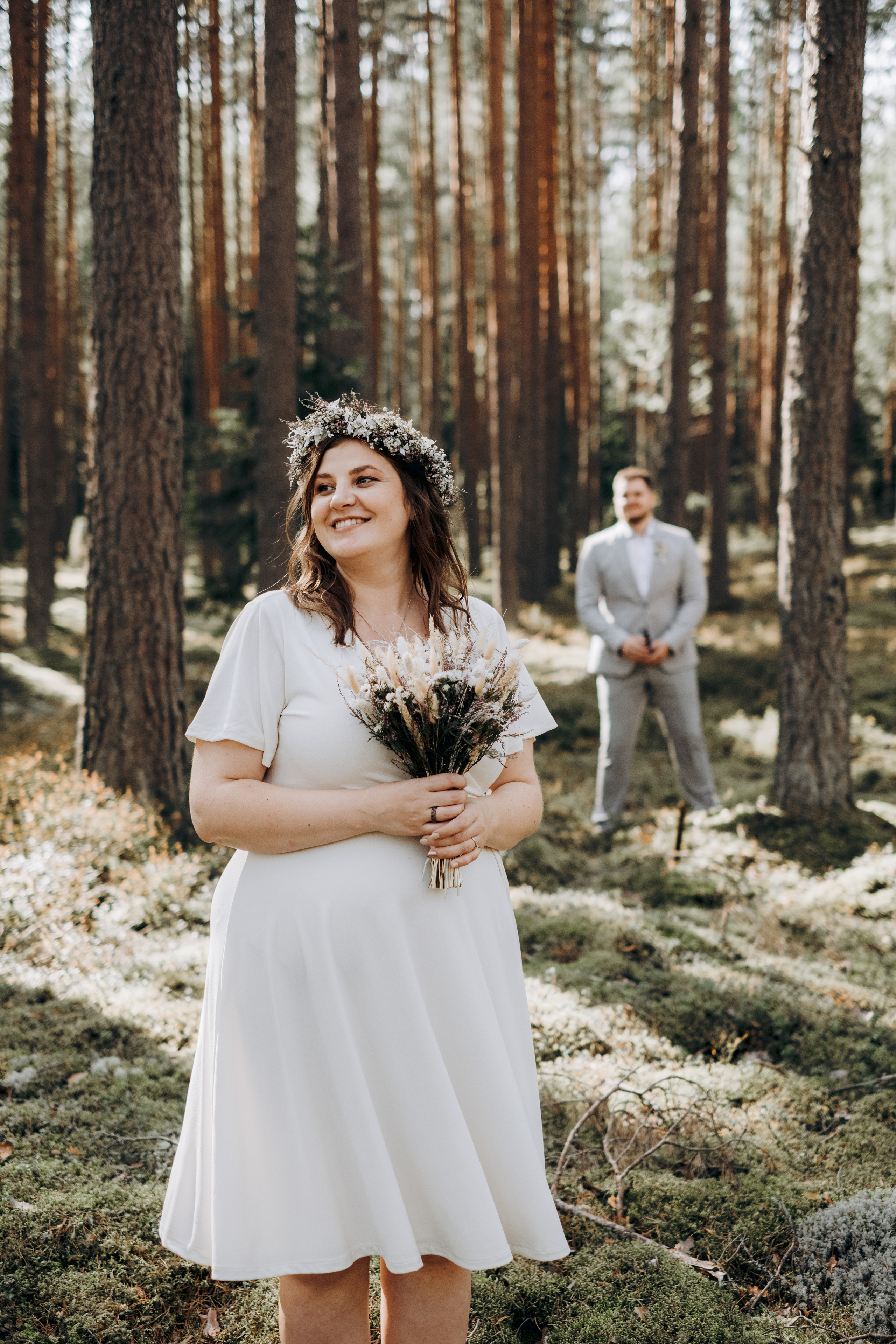 Kāzu foto stāsts Valmierā - Viesu nams Siltumnīca | Madara un Gvido. Kāzu × Ģimenes notikumu fotografs Edgars Kalniņš
