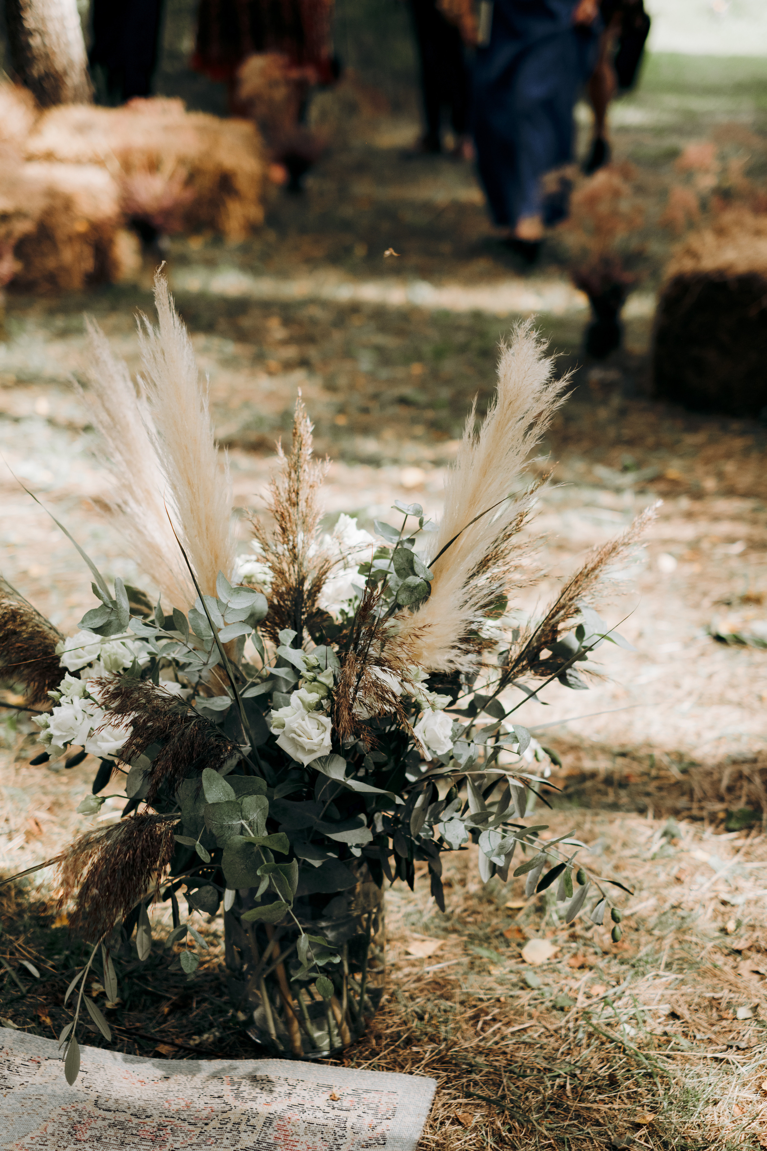 Kāzu foto stāsts Valmierā - Viesu nams Siltumnīca | Madara un Gvido. Kāzu × Ģimenes notikumu fotografs Edgars Kalniņš