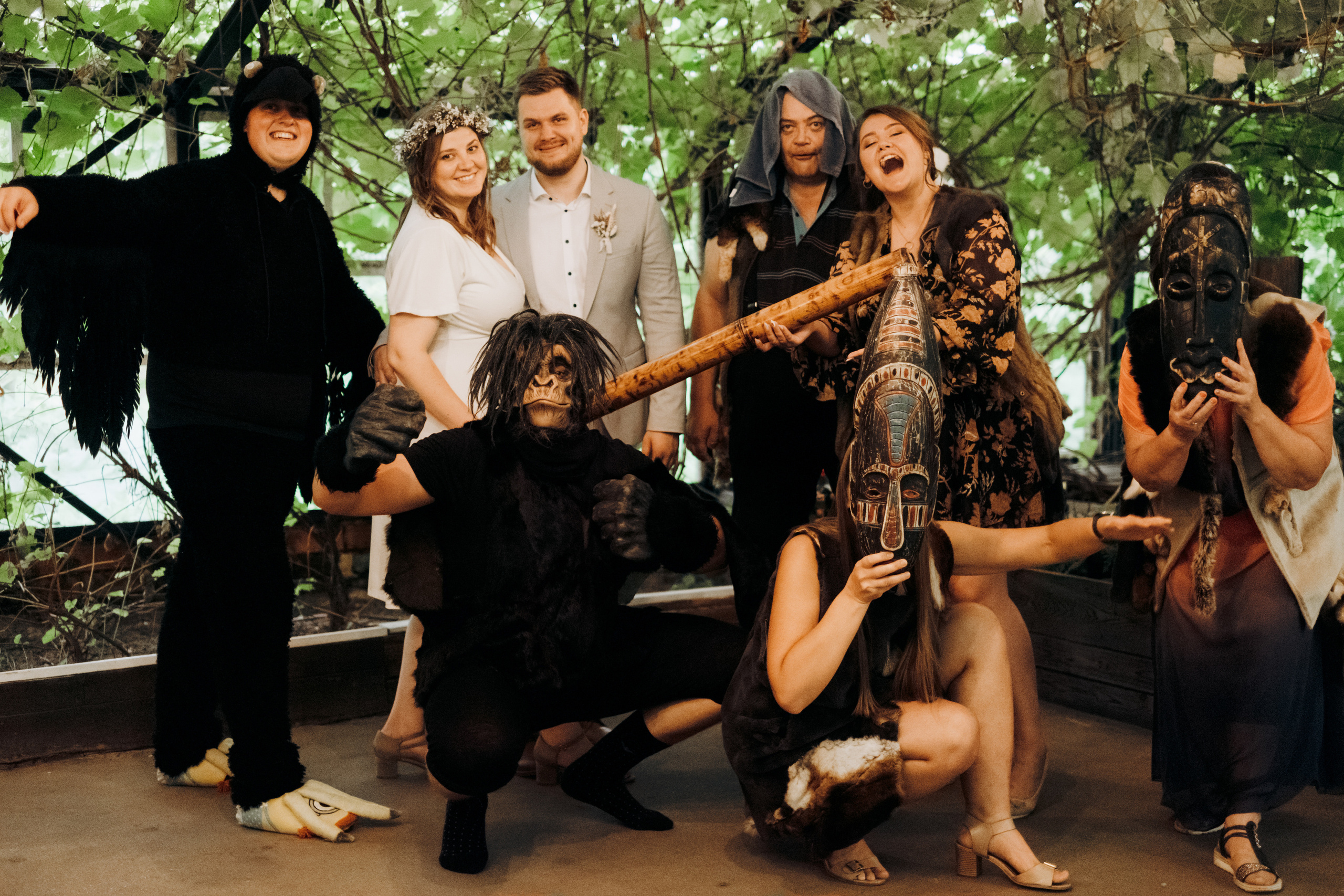 Kāzu foto stāsts Valmierā - Viesu nams Siltumnīca | Madara un Gvido. Kāzu × Ģimenes notikumu fotografs Edgars Kalniņš