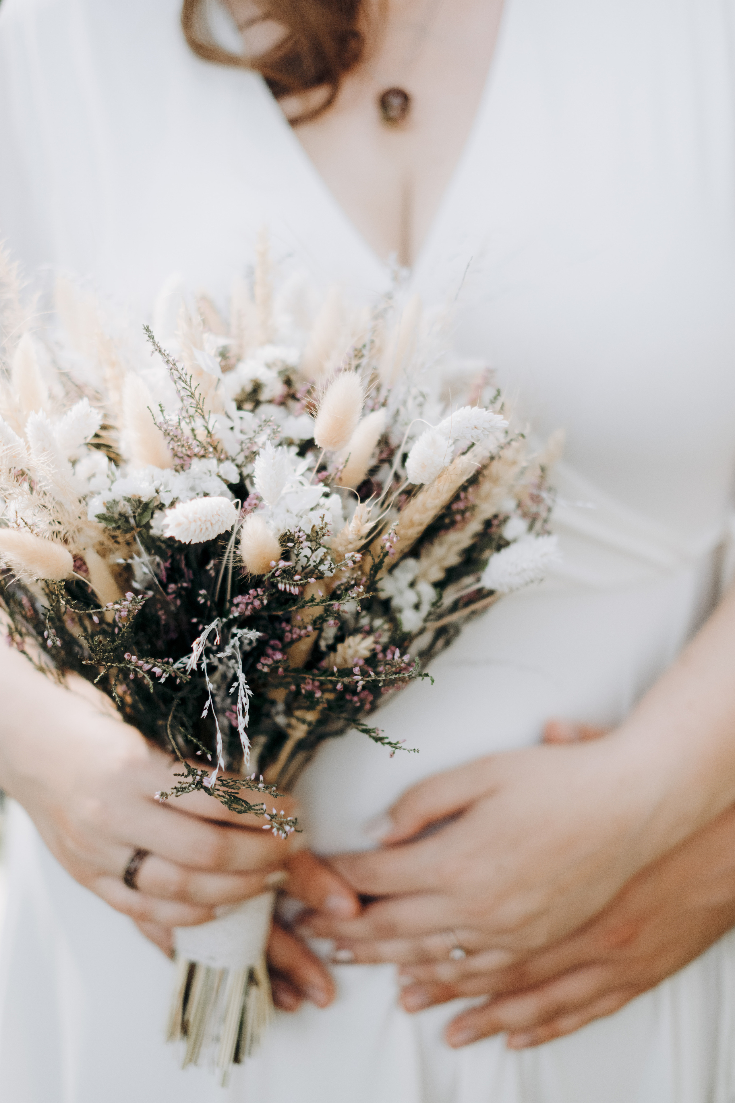 Kāzu foto stāsts Valmierā - Viesu nams Siltumnīca | Madara un Gvido. Kāzu × Ģimenes notikumu fotografs Edgars Kalniņš