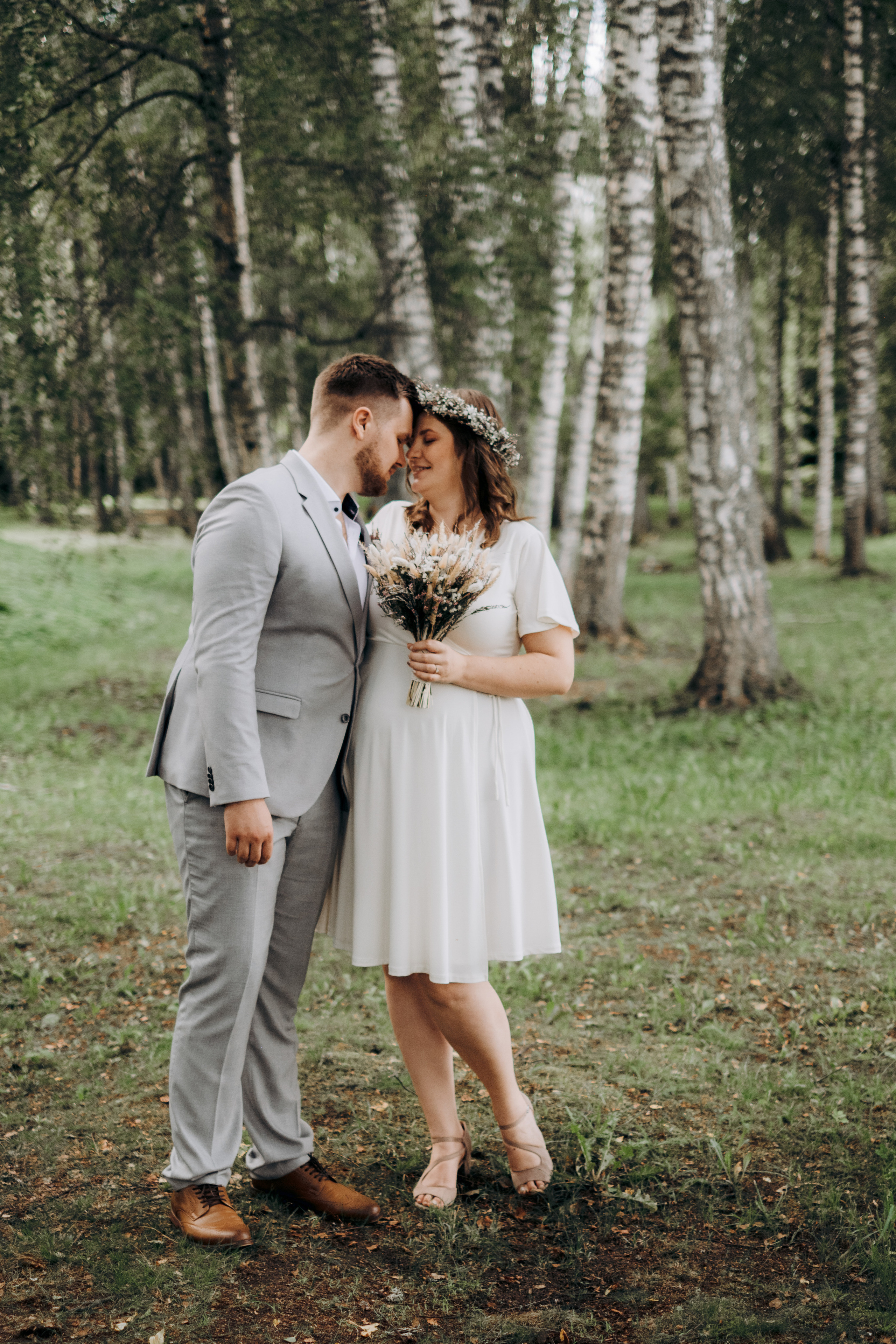 Kāzu foto stāsts Valmierā - Viesu nams Siltumnīca | Madara un Gvido. Kāzu × Ģimenes notikumu fotografs Edgars Kalniņš