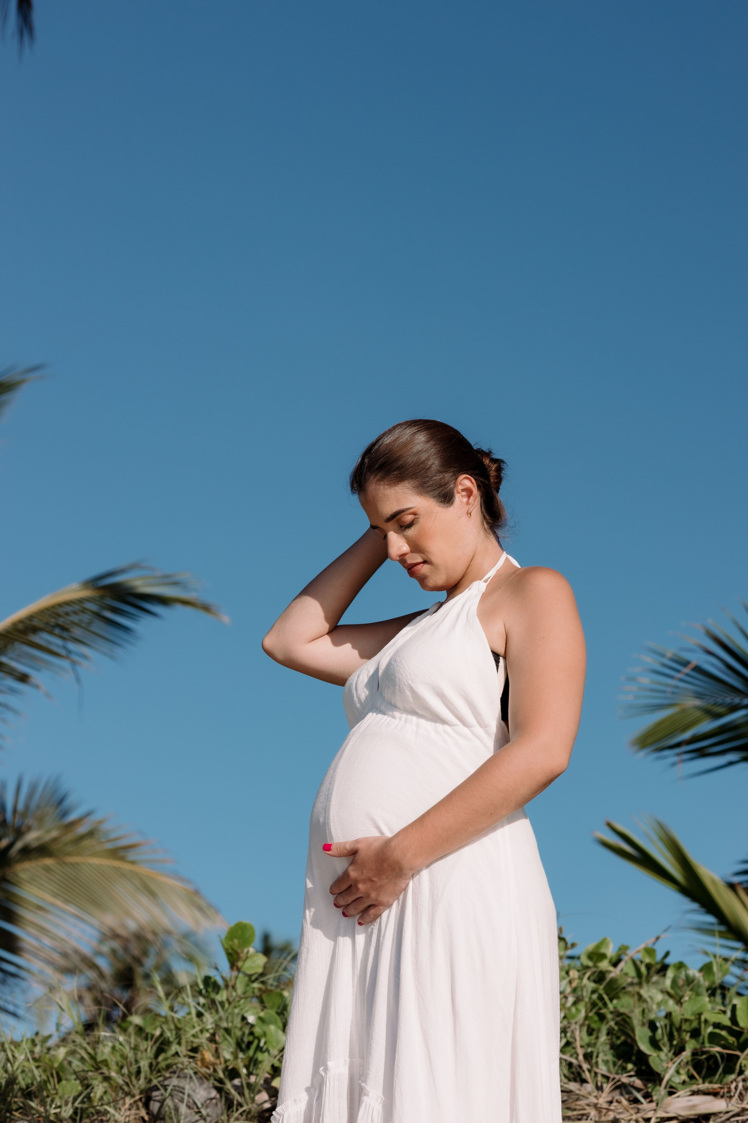 Detalhe da gestante em composição simples