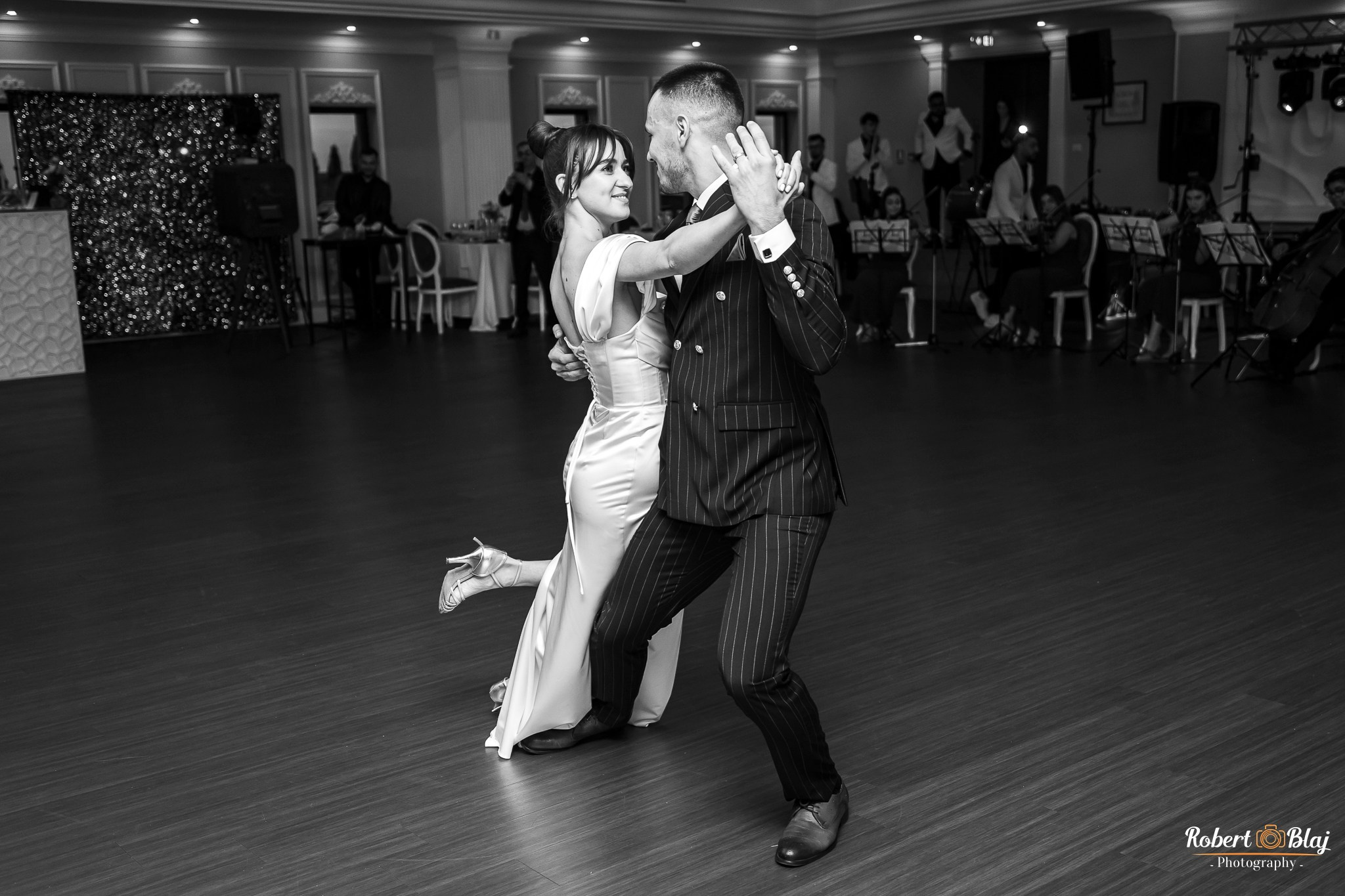 Fotograf de nuntă. Robert Blaj - Fotograf Nuntă Iași