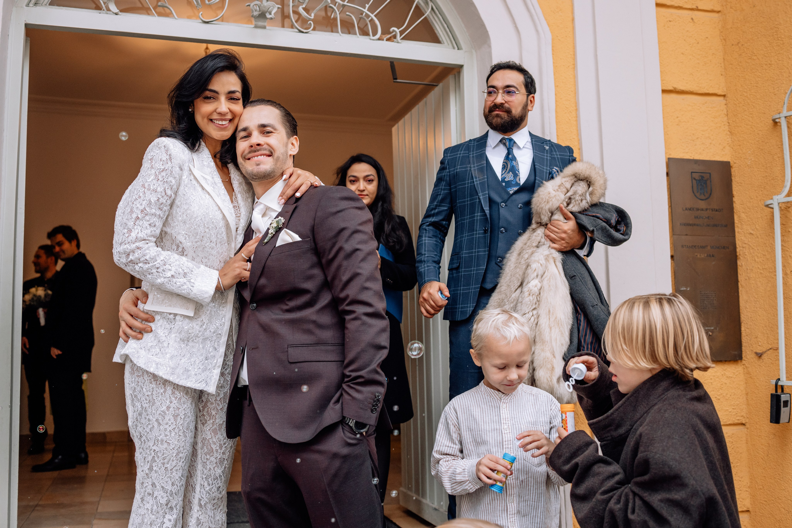 Familiäre Hochzeit in der Mandlstraße | Winterzauber in München. Hochzeitsfotograf München Taufe Familienfotograf Tanja Mauke