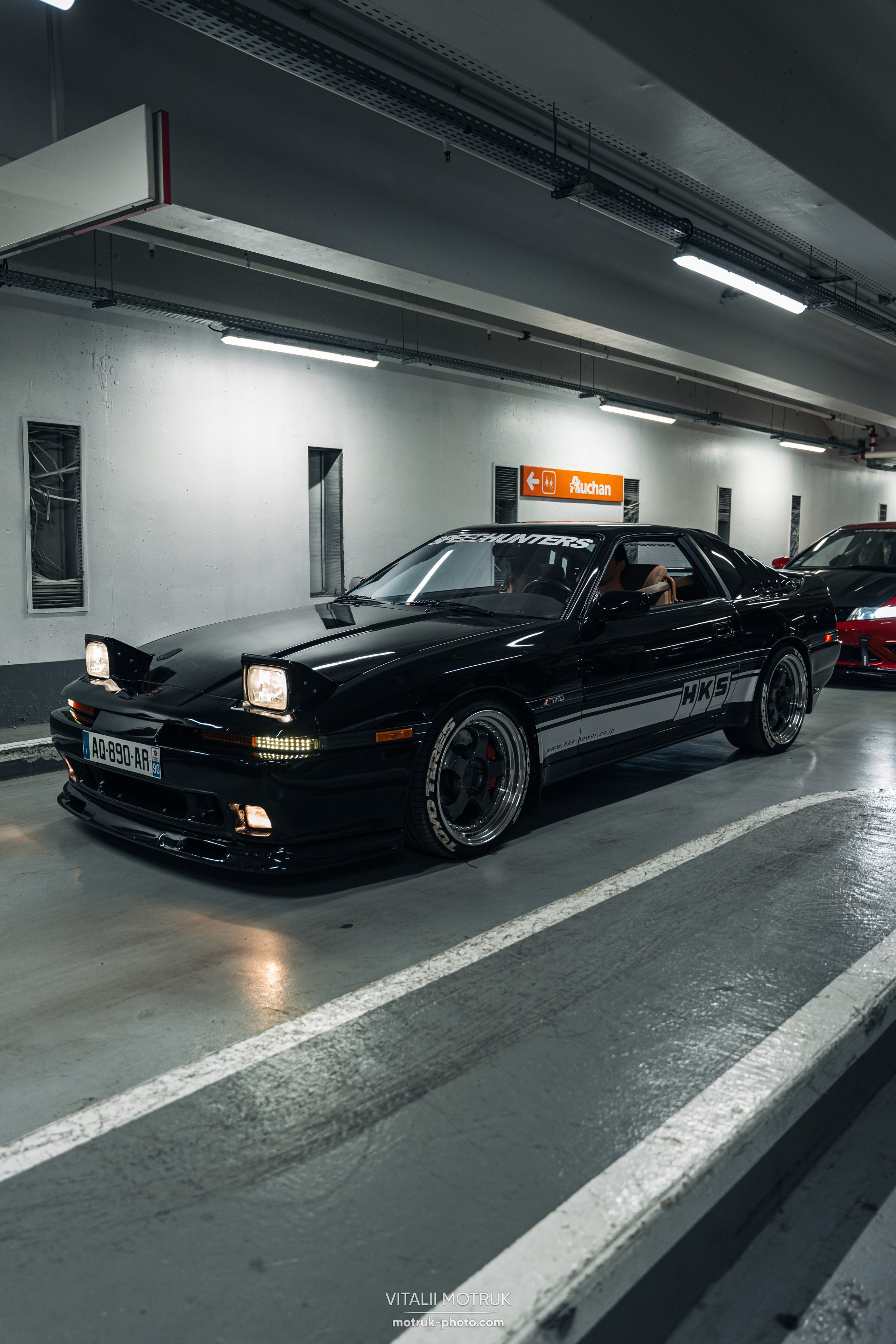 Chika Japan 7. Photographer in Paris — Vitalii Motruk