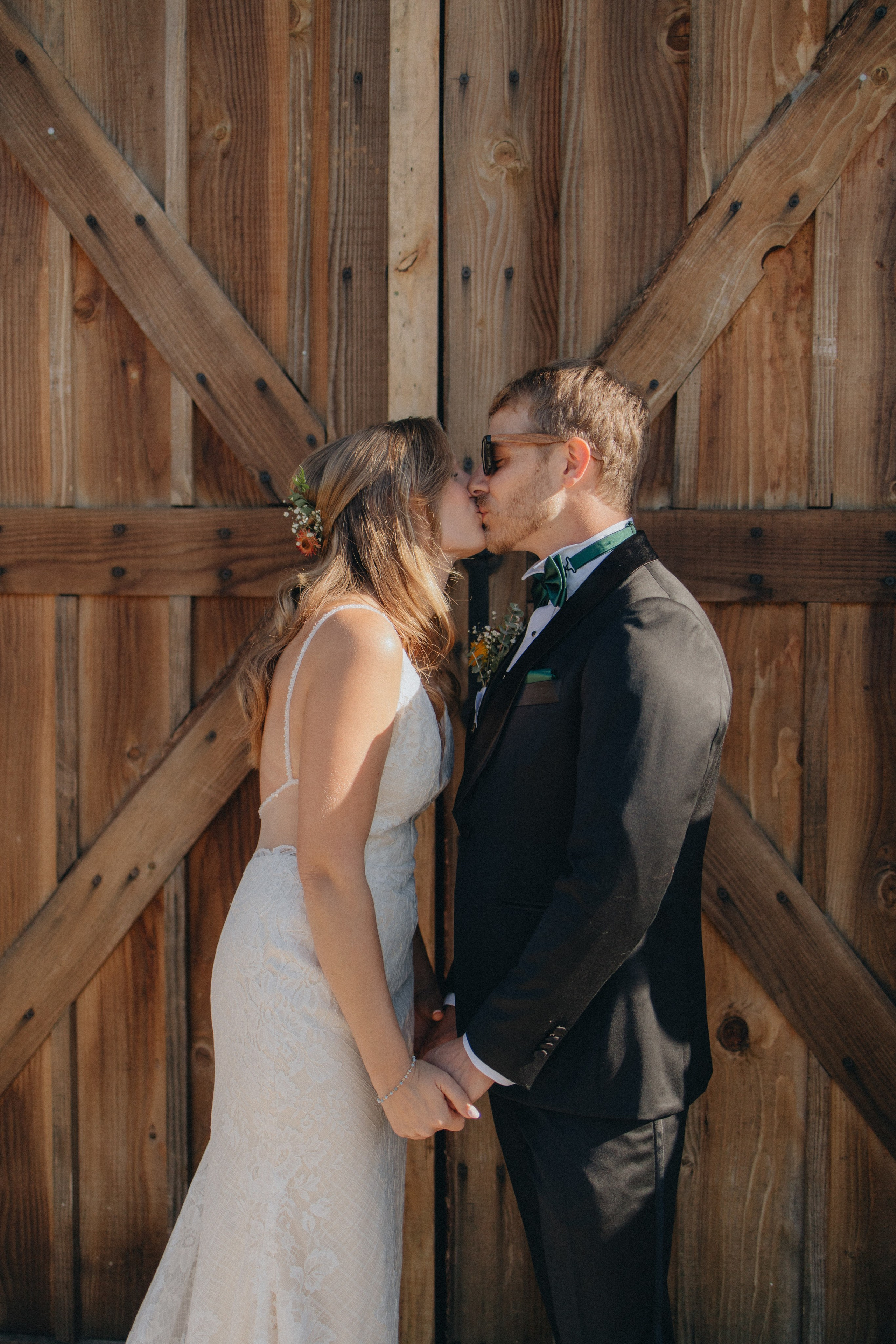 Jessie and Isaac on their wedding day in Portland, Oregon – a genuine moment of joy captured by photographer Georgy Shishkin in a romantic outdoor style, reflecting the charm of Portland & Seattle wedding photography.