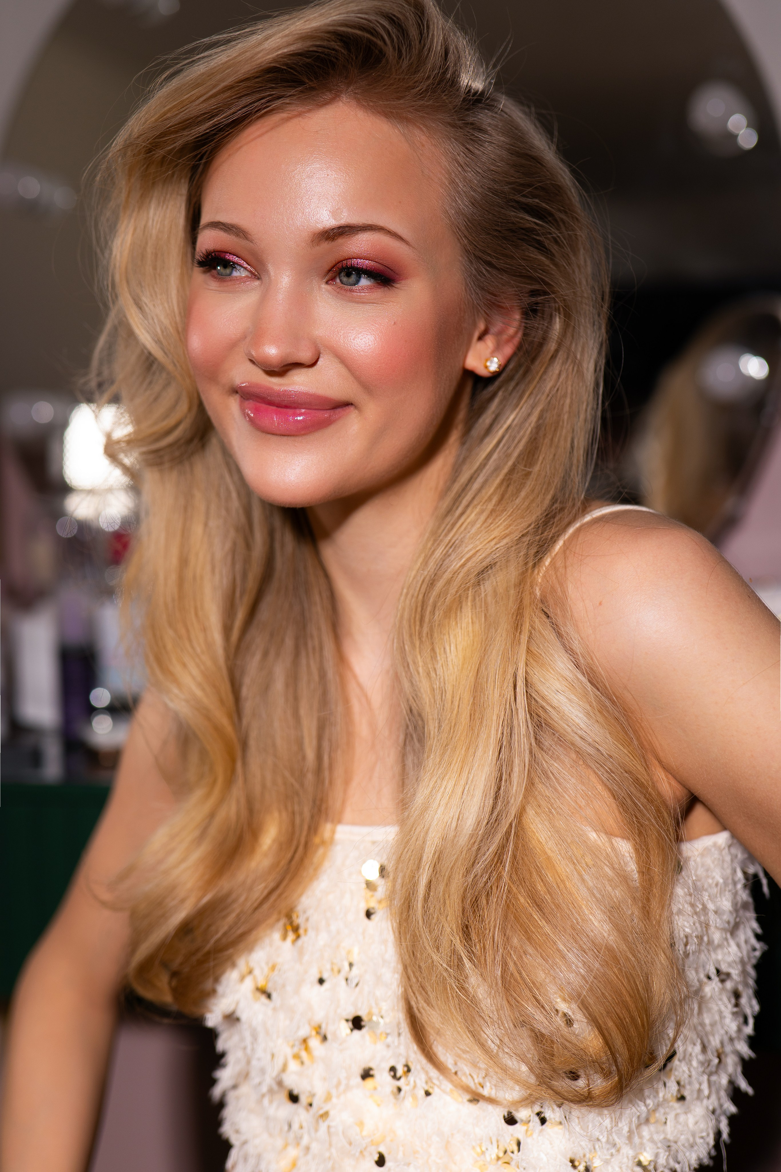 Evening makeup, event hairstyling, special occasion makeup. Makeup artist and Hair stylist in London