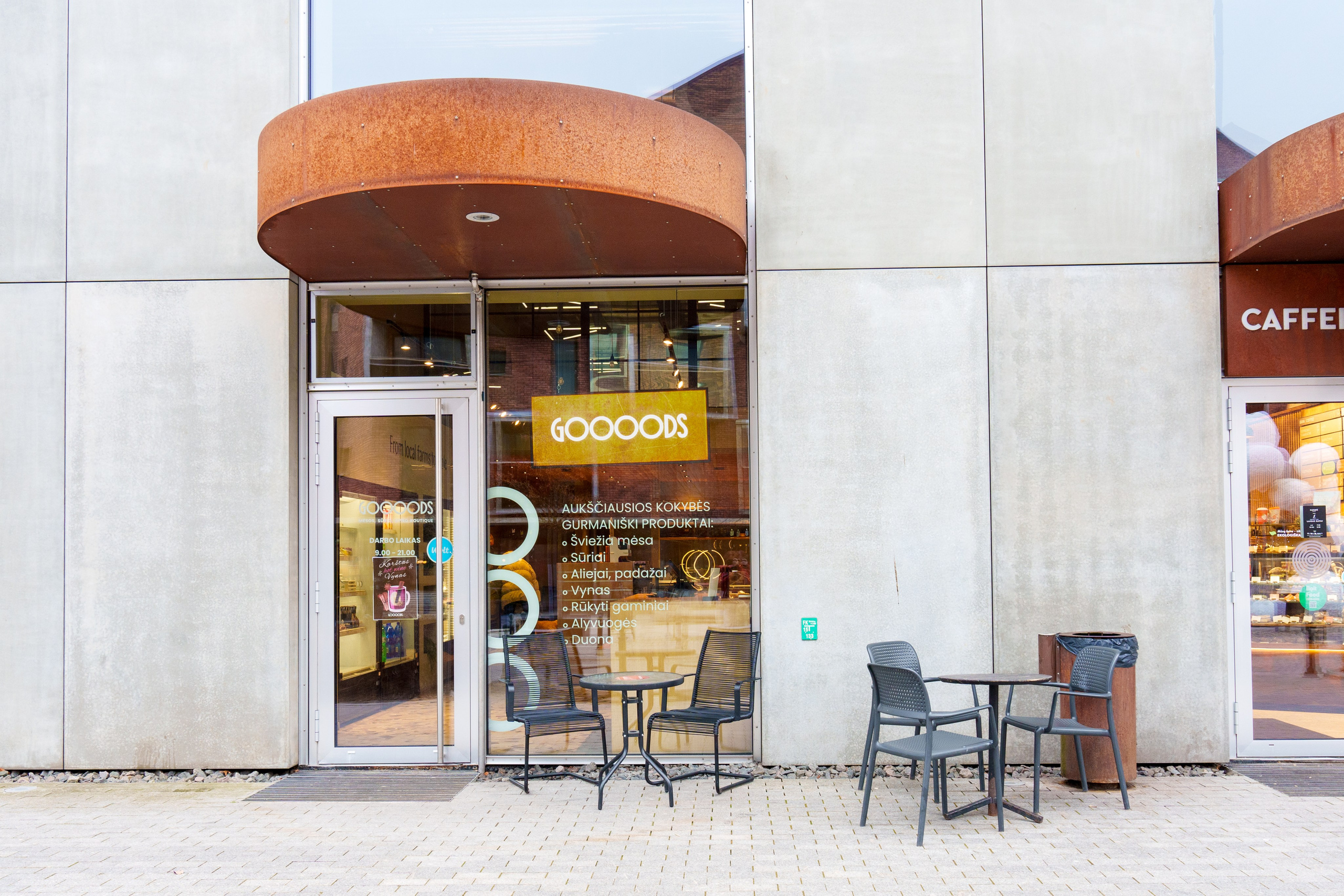 Fotosesija. Komercinės Patalpos Aukštaičių g. 7, Vilnius | Nuoma Biurui ar Parduotuvei. Elina Sapiega fotografė Vilniuje