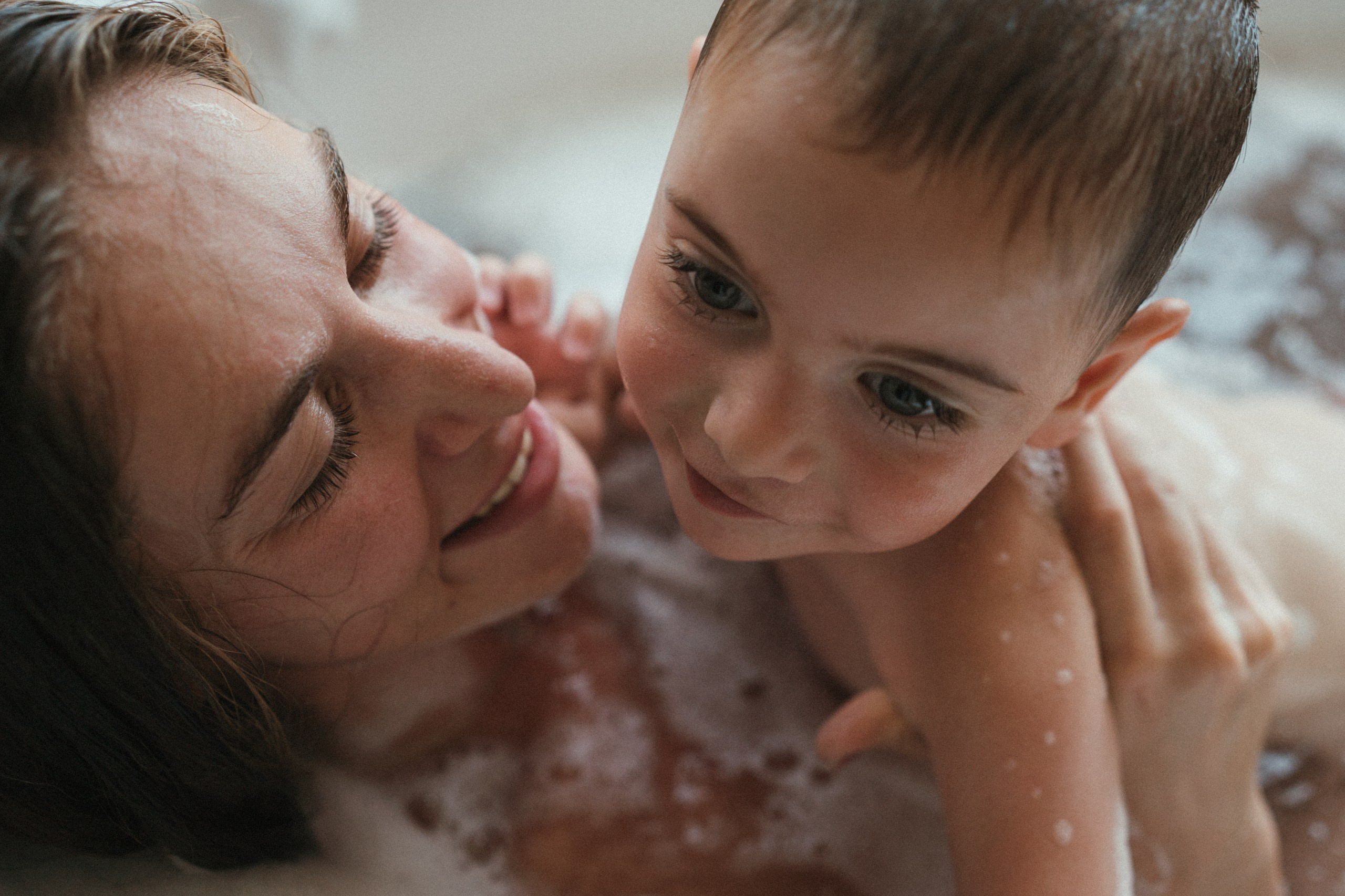 Family photographer in Saudi Arabia