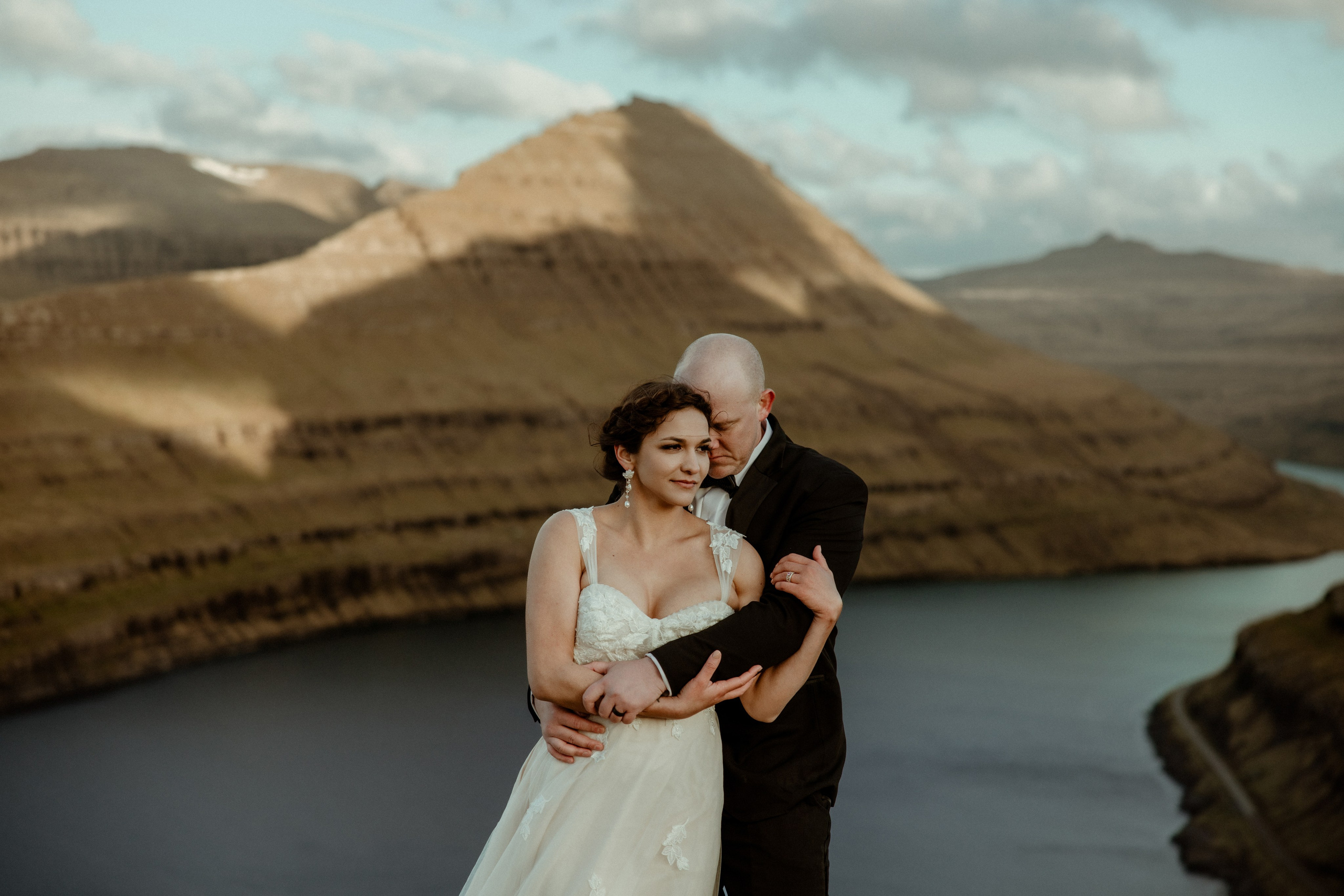 Faroe Islands elopement | Adventure wedding in Faroe Islands. Iceland elopement photographer & videographer