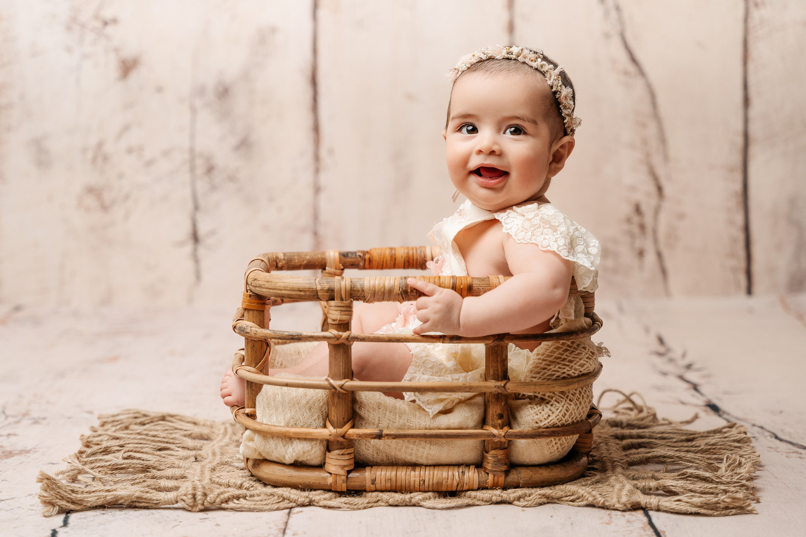 A studio milestone session for 5 months old baby Alejandra and her beautiful family❤️. Newborn and family photographer. Hills District. Sydney