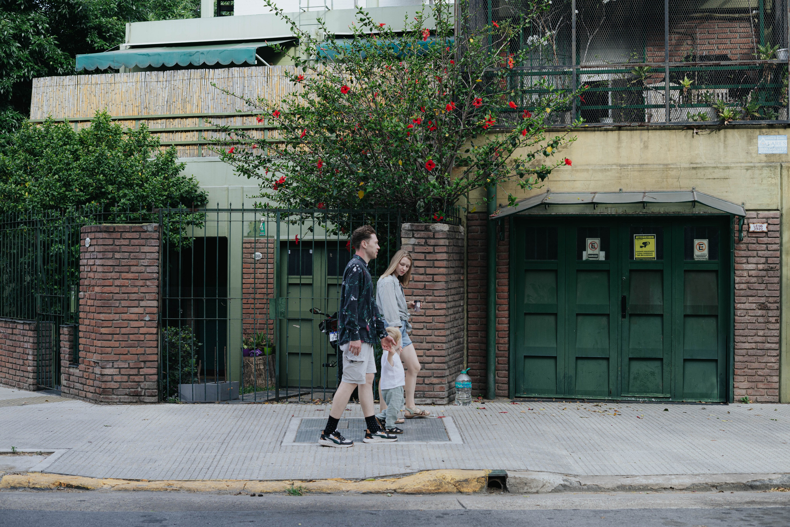 Two years later. Photographer @elmirkami in the city of Buenos Aires