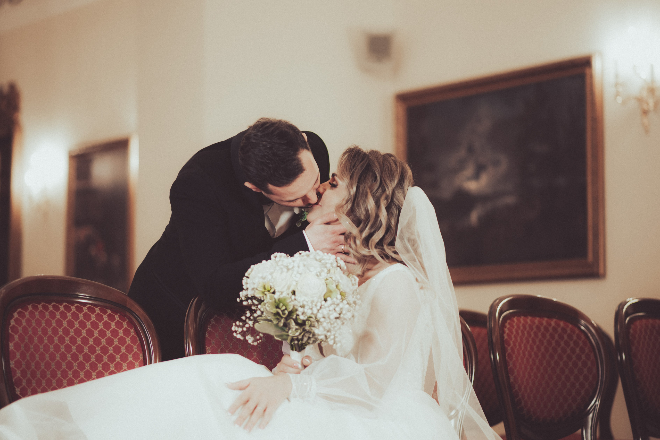 Vestuvių fotosesija, ceremonija, Vestuvių pasiruošimo fotografavimas. Vestuvių fotografas Vilnius Trakai kaina vestuvių fotografavimas fotografė personal.lt photogrpahy kainos jaunoji jaunikis nuotaka santuoka vestuvės, profesionali natūrali meninė reportažinė klasikinė fotosesija, vestuvių fotosesija gamtoje dvare