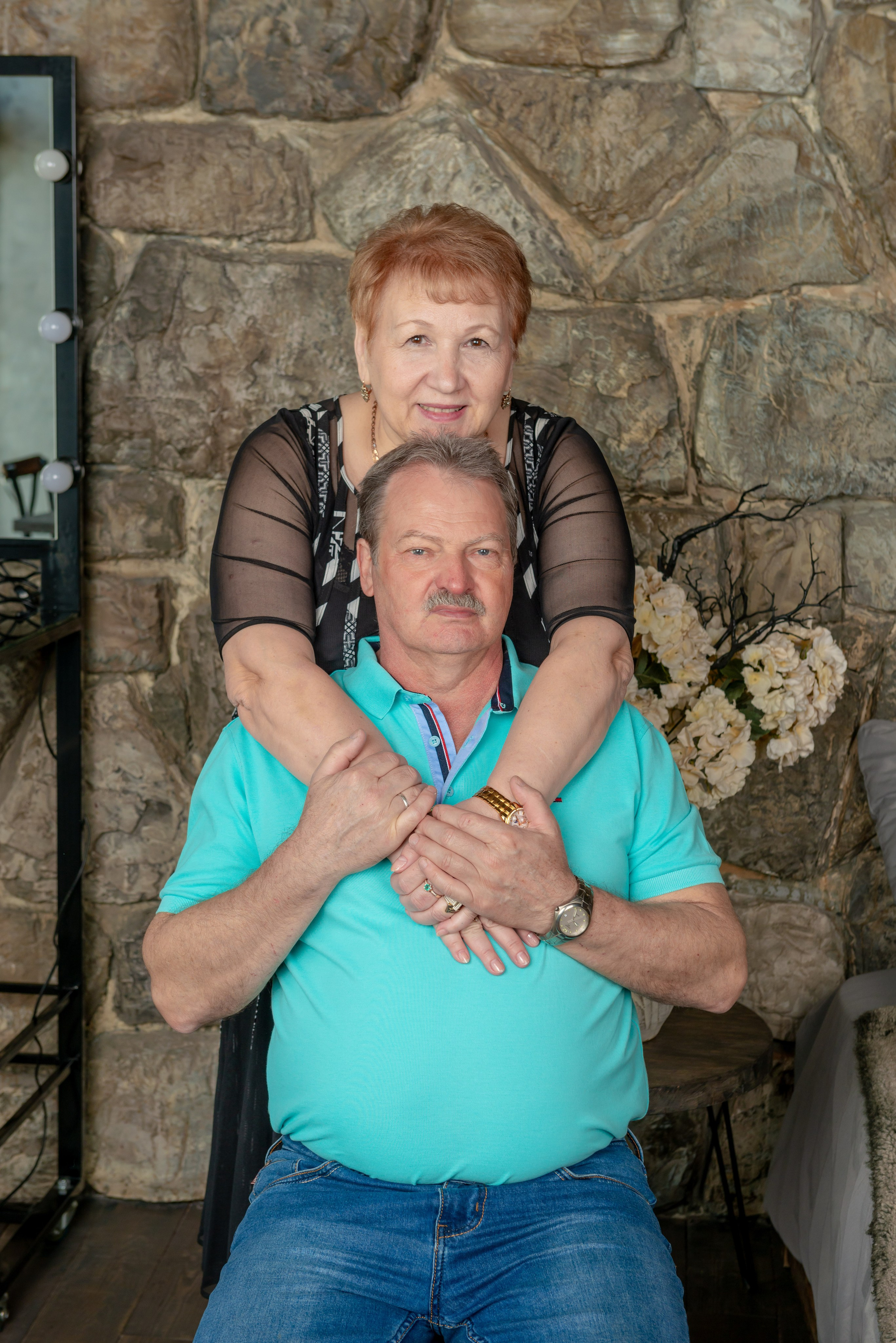 Photosession of a married couple in the studio. FOTÓGRAFO MÉXICO QUINTANA ROO