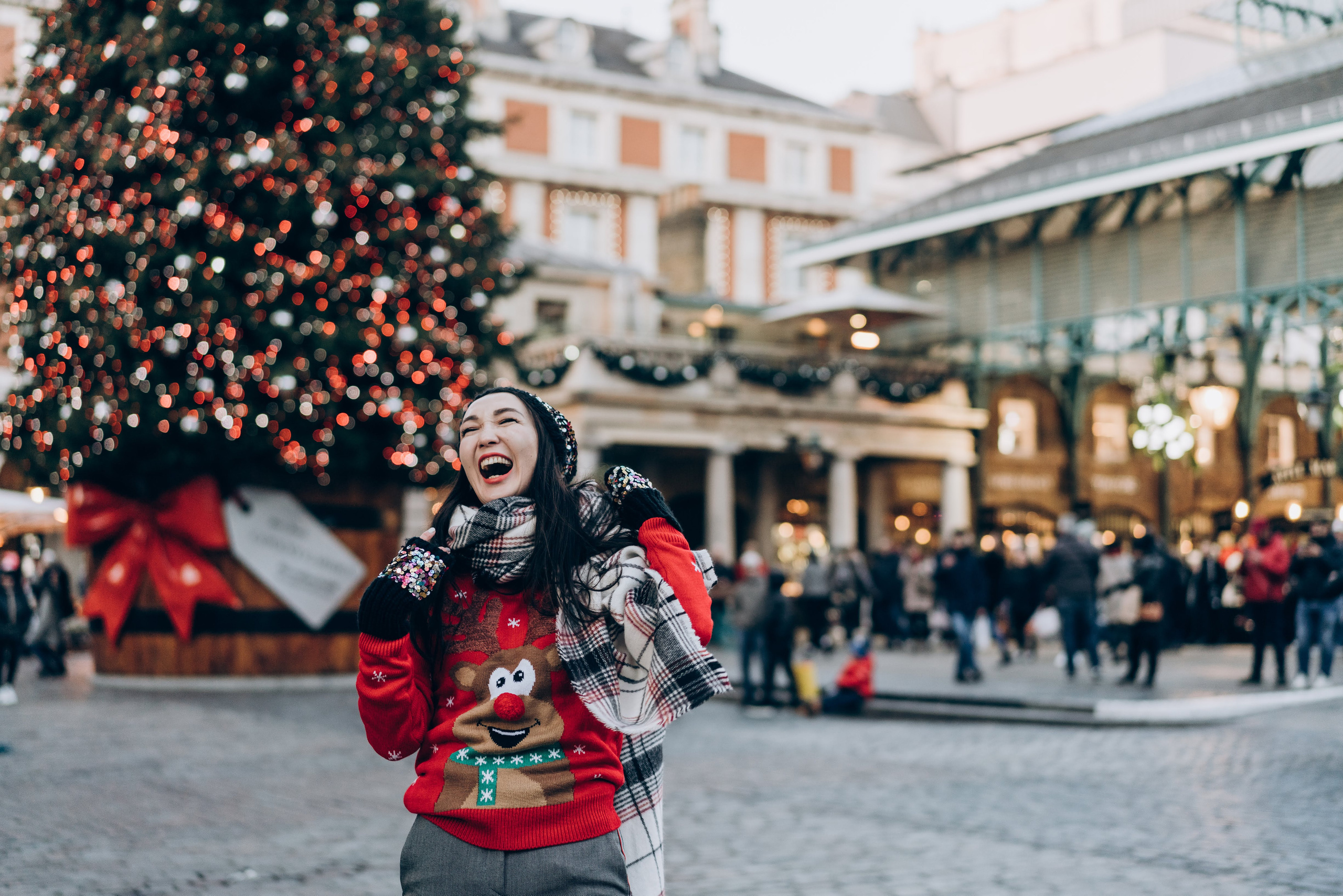 Top 3 CHRISTMAS Markets that you should include in your photo route. London portrait and family photographer