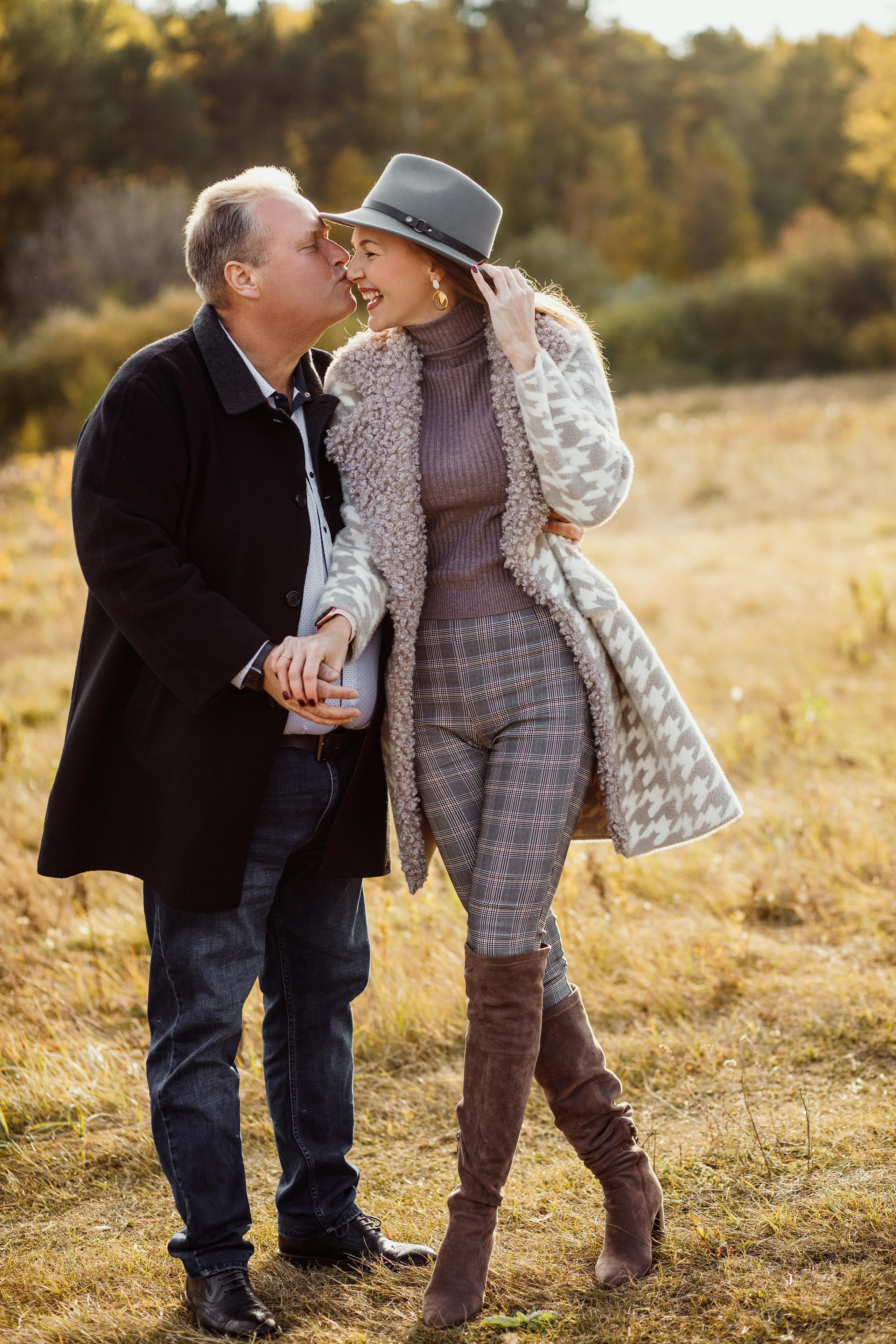 ENGAGEMENT. Wedding and family photographer and videographer PA, NJ, NY, DE, MD