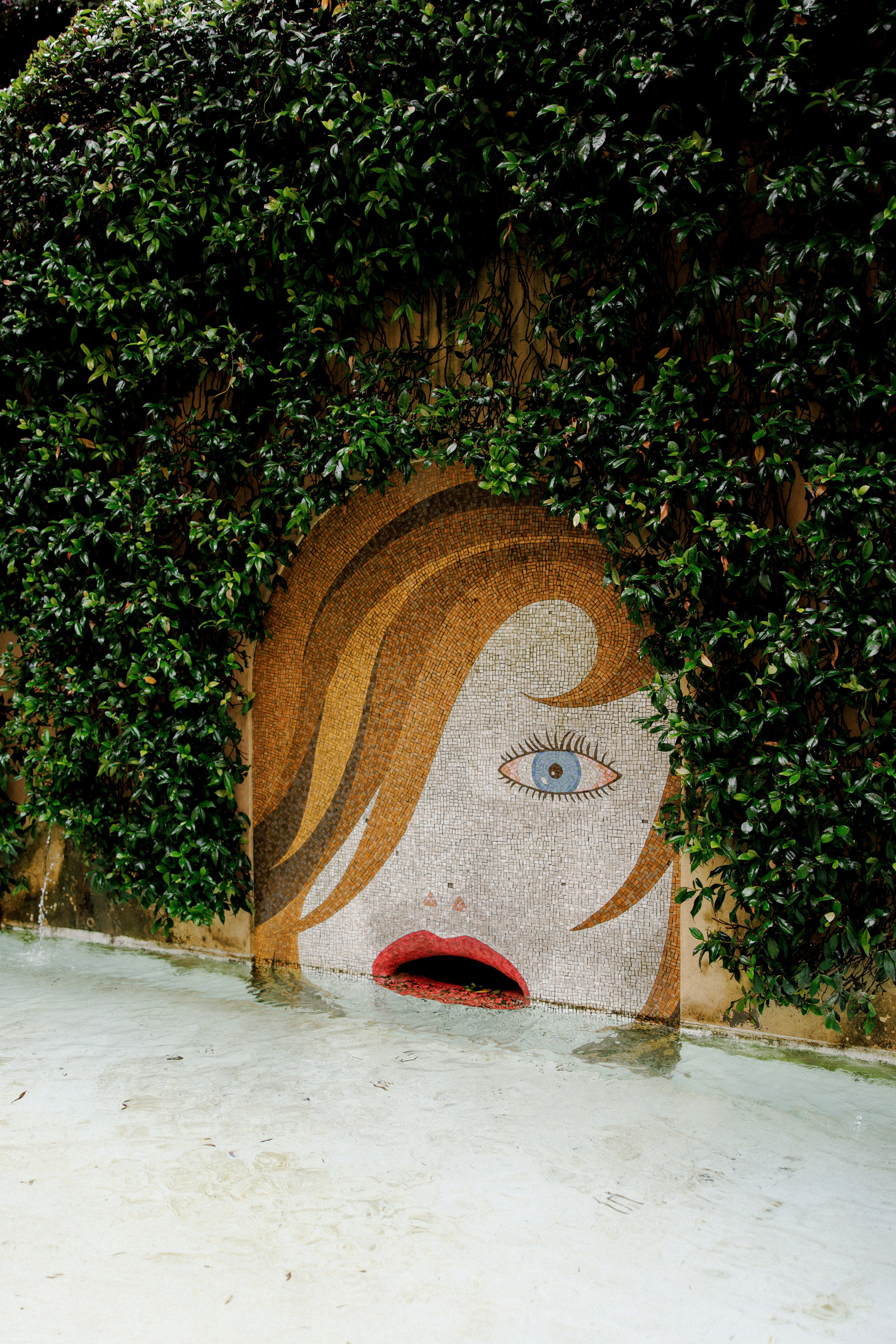 A Timeless & Chic Wedding at Villa Balbianello and Grand Hotel Tremezzo, Lake Como. Wedding and Family Photographer Switzerland and Italy. Valeria Diaz