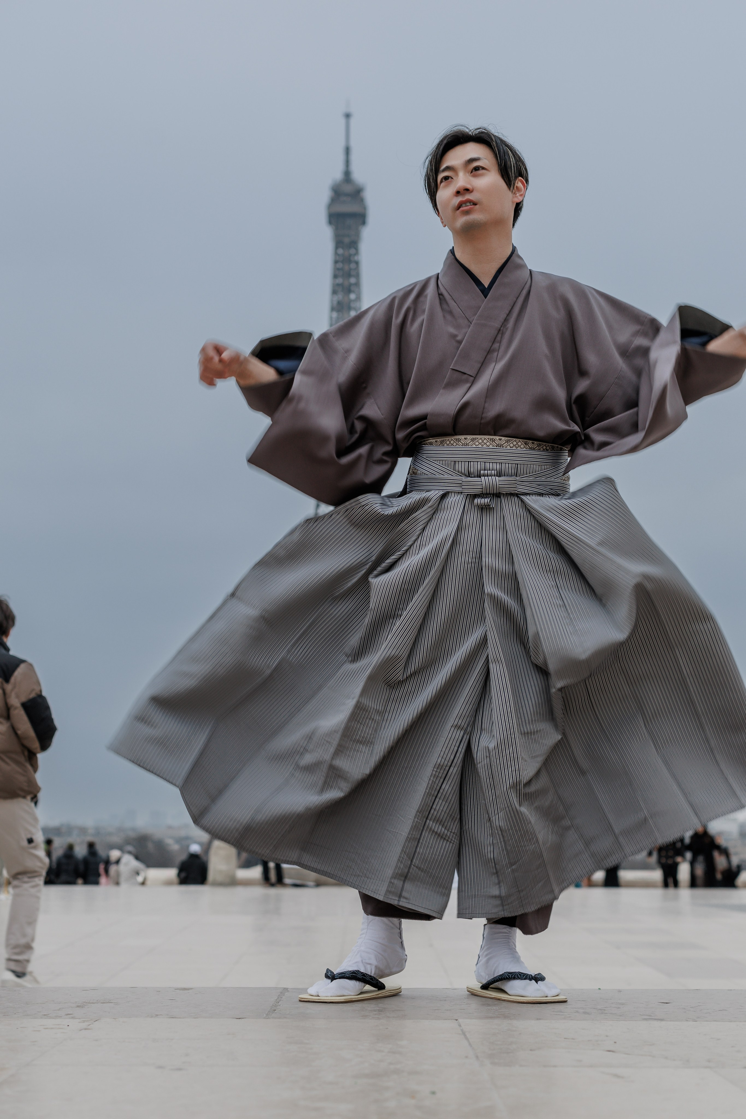 When Cinema Inspires Photography: A Parisian Love Story with Japanese Elegance. Photographe à Paris