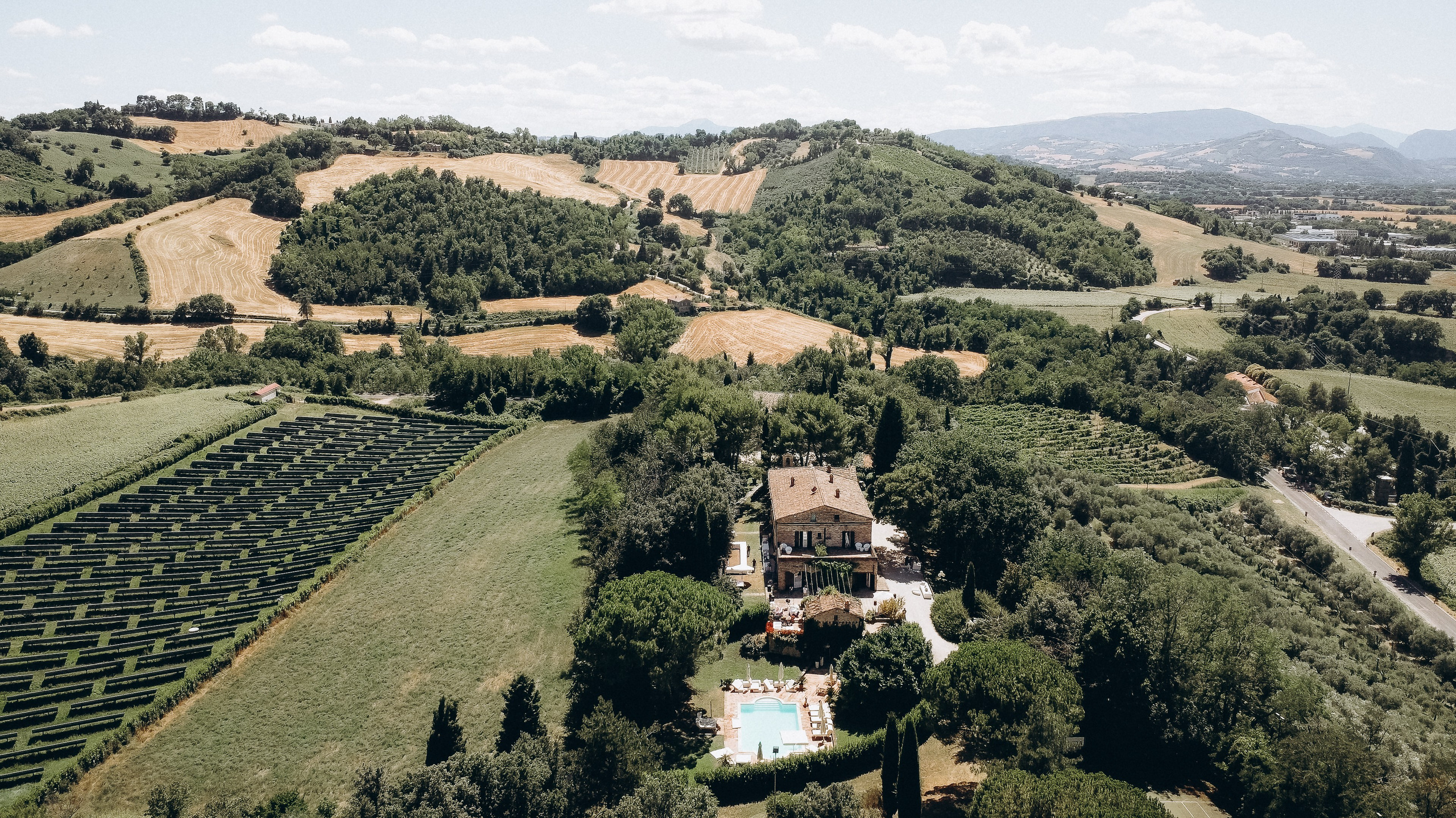 PHOTOGRAPHER IN ITALY
