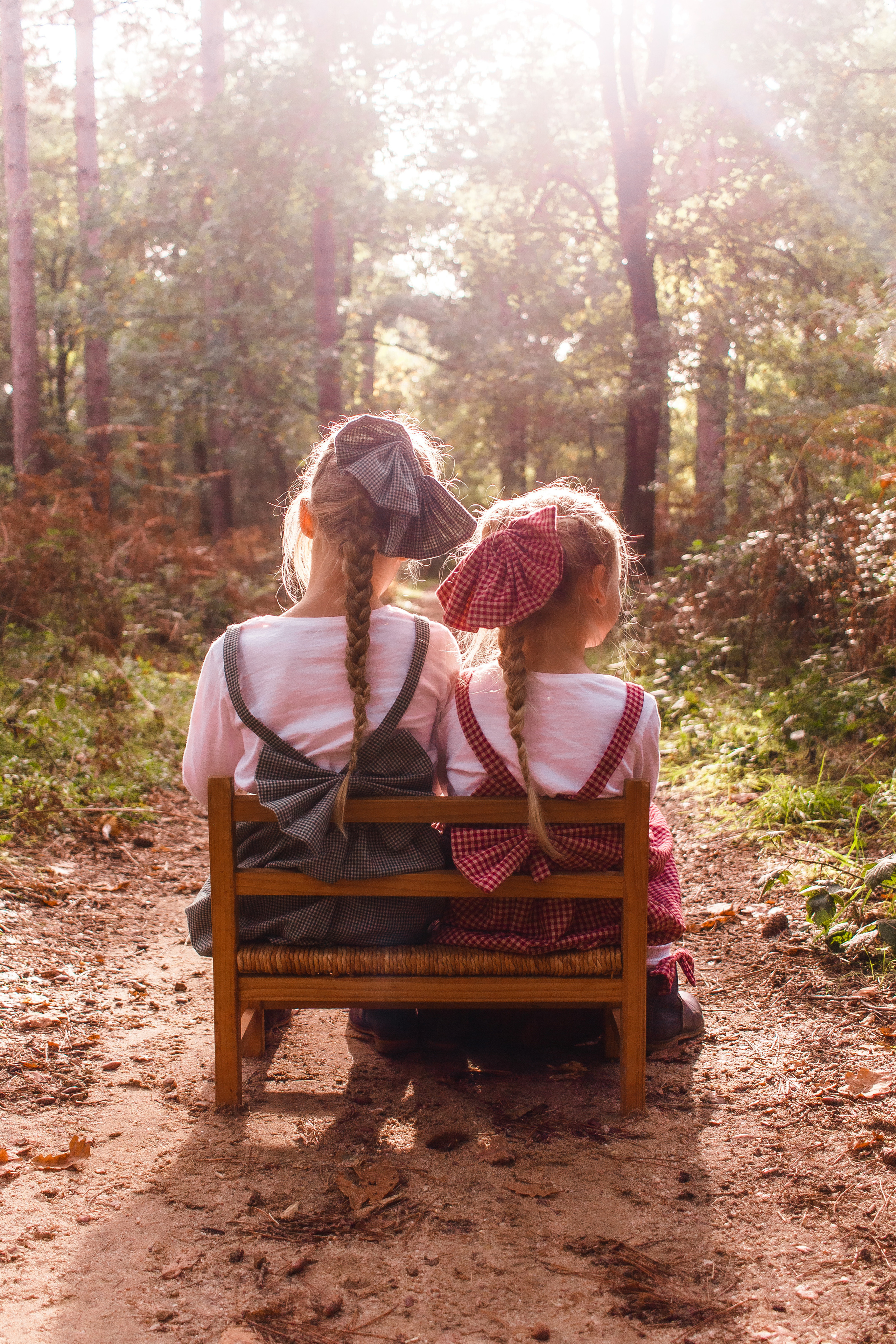 La famille Bouchard -Chausson en automne. Photographe professionnelle à Poitiers, Tours et Châtellerault | Studio photo entre Poitiers et Tours – portraits, familles, entreprises, ma