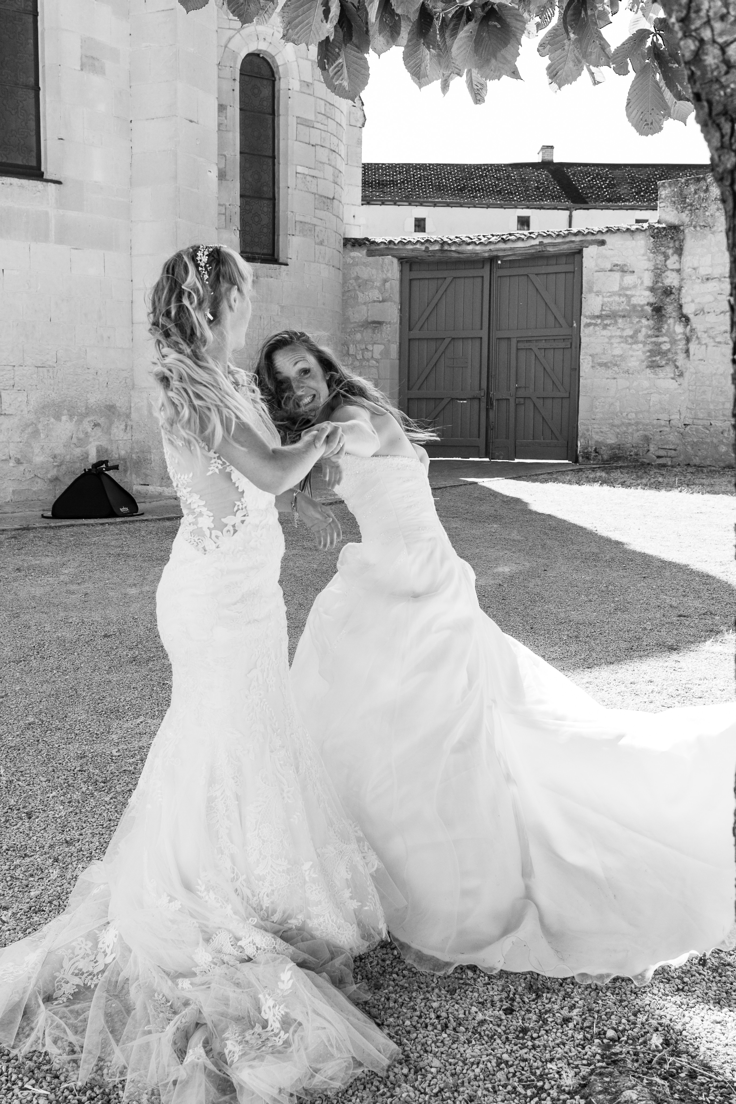 Anaïs & Tiffany | Style dans chaque instant. Photographe professionnelle à Poitiers, Tours et Châtellerault | Studio photo entre Poitiers et Tours – portraits, familles, entreprises, ma