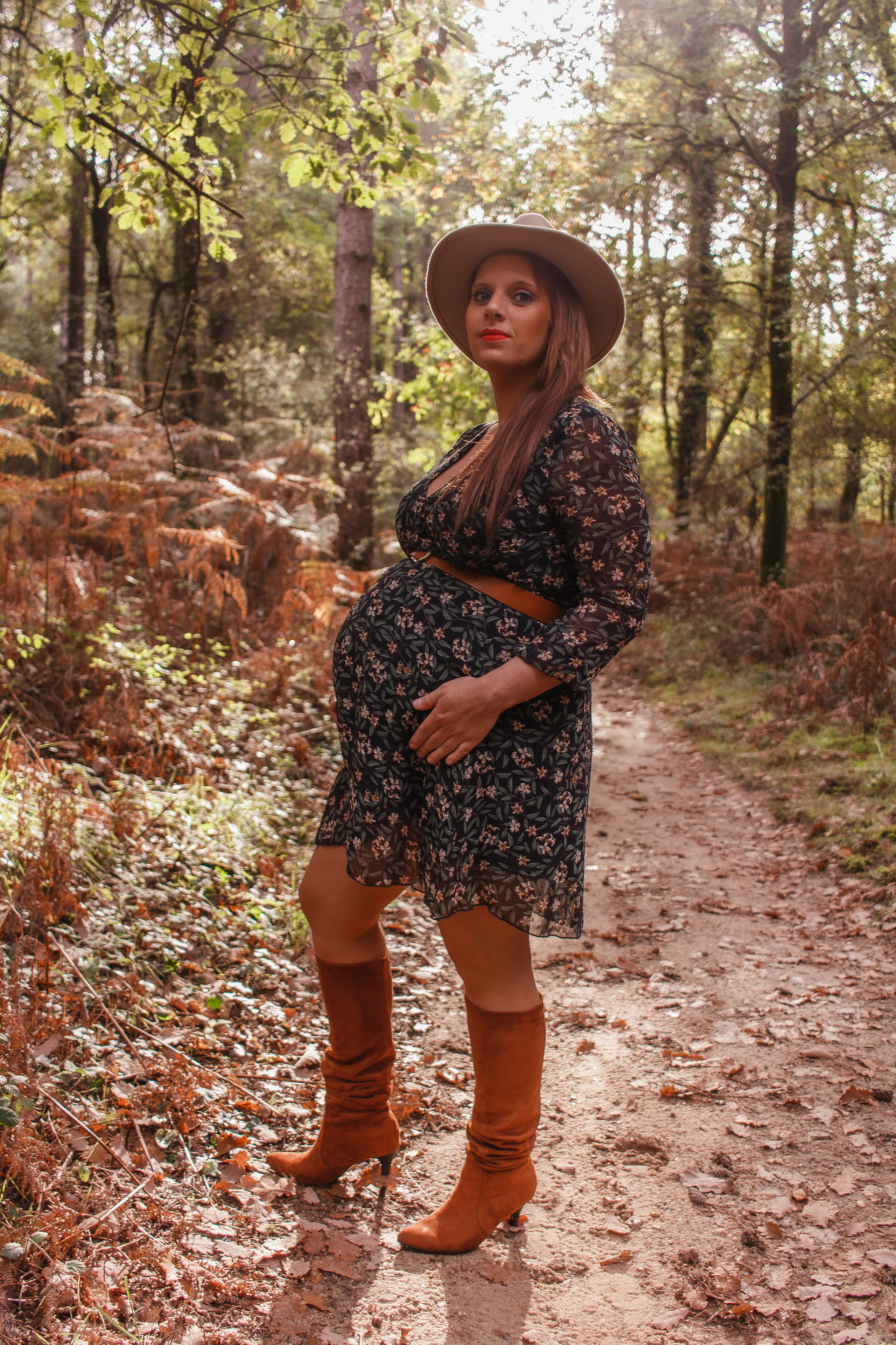 La famille Bouchard -Chausson en automne. Photographe professionnelle à Poitiers, Tours et Châtellerault | Studio photo entre Poitiers et Tours – portraits, familles, entreprises, ma