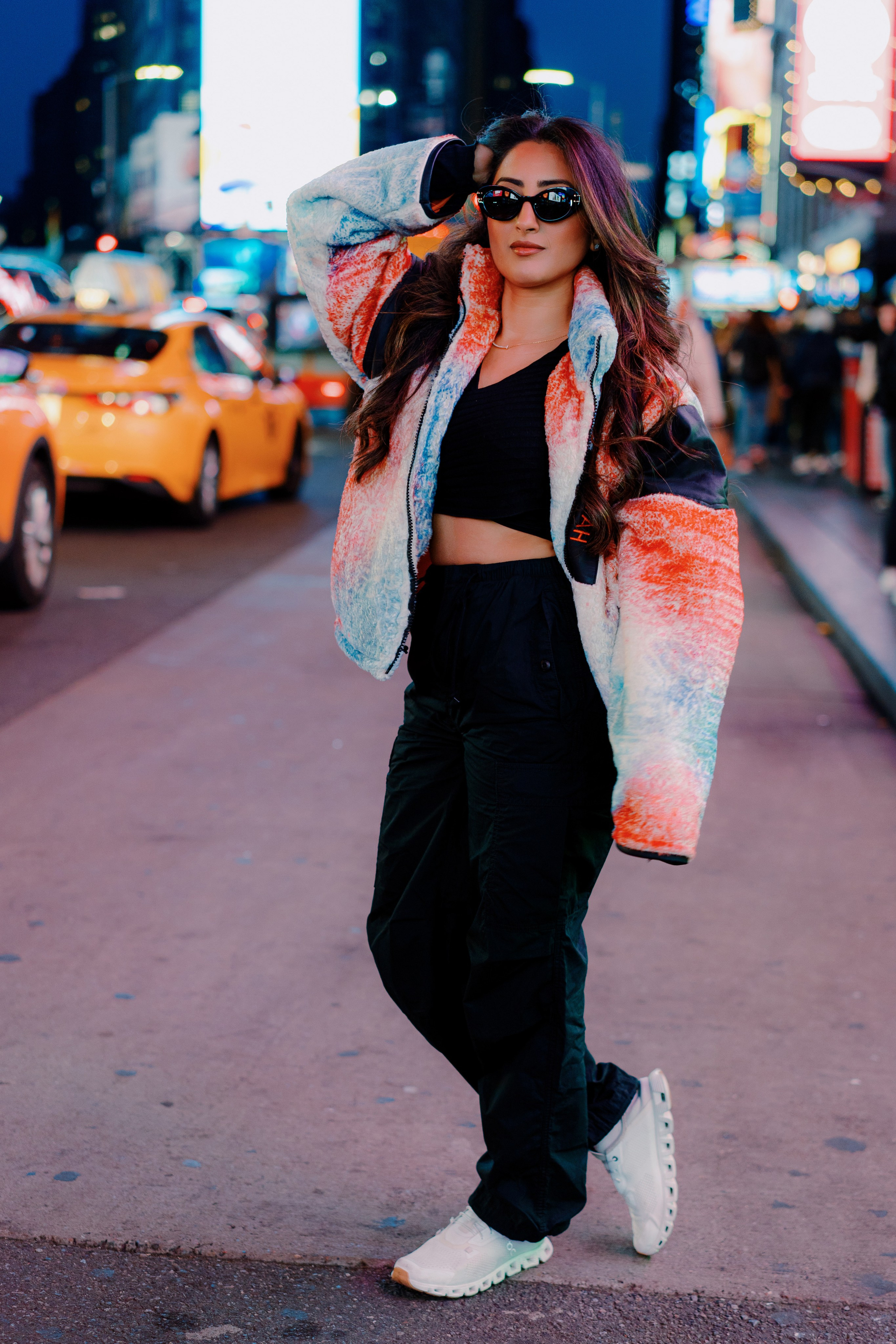 Times Square Night Portrait Photography | NYC Professional Photos. Videographer and photographer in New York // MAKAROV.VIDEO