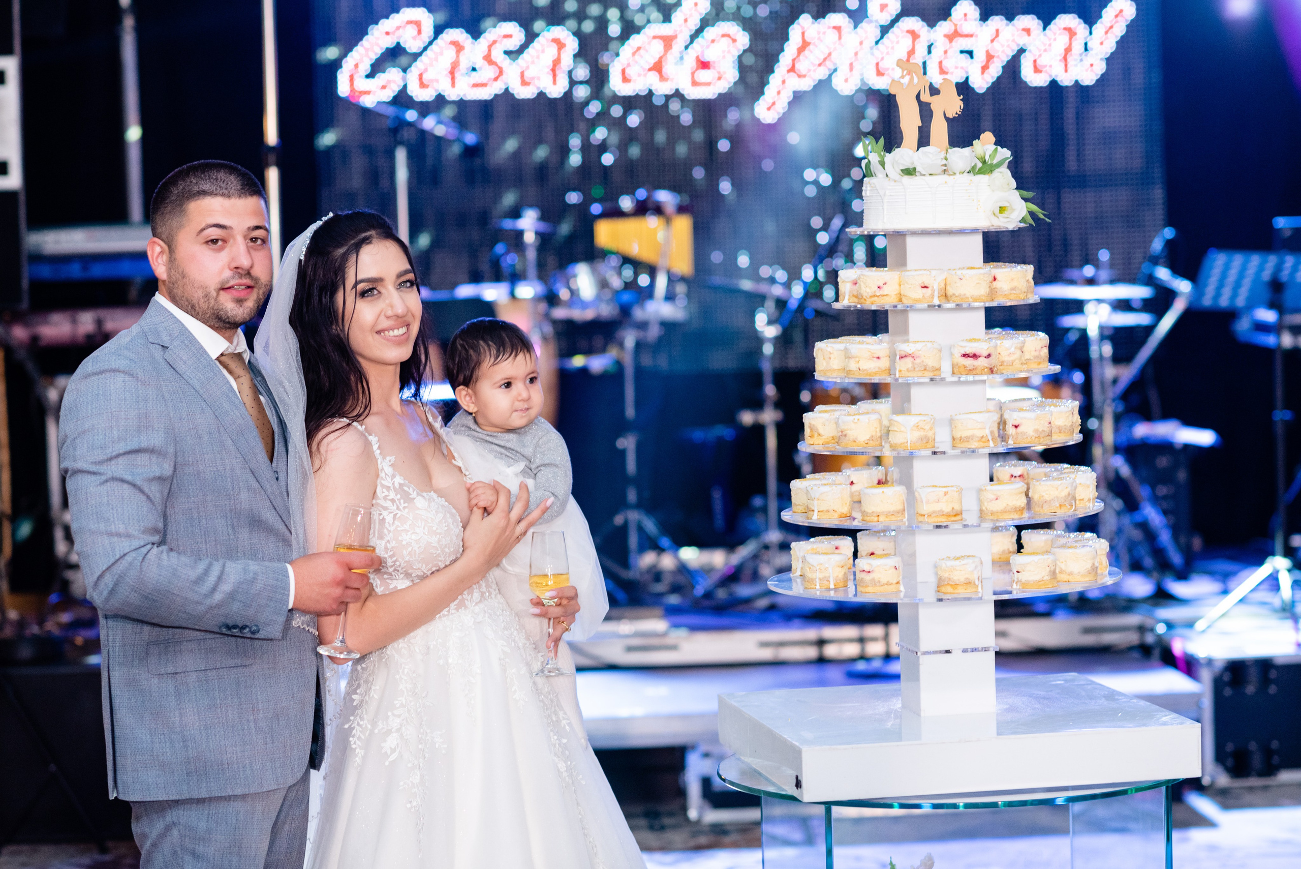 Elena & Cristi. Acasă