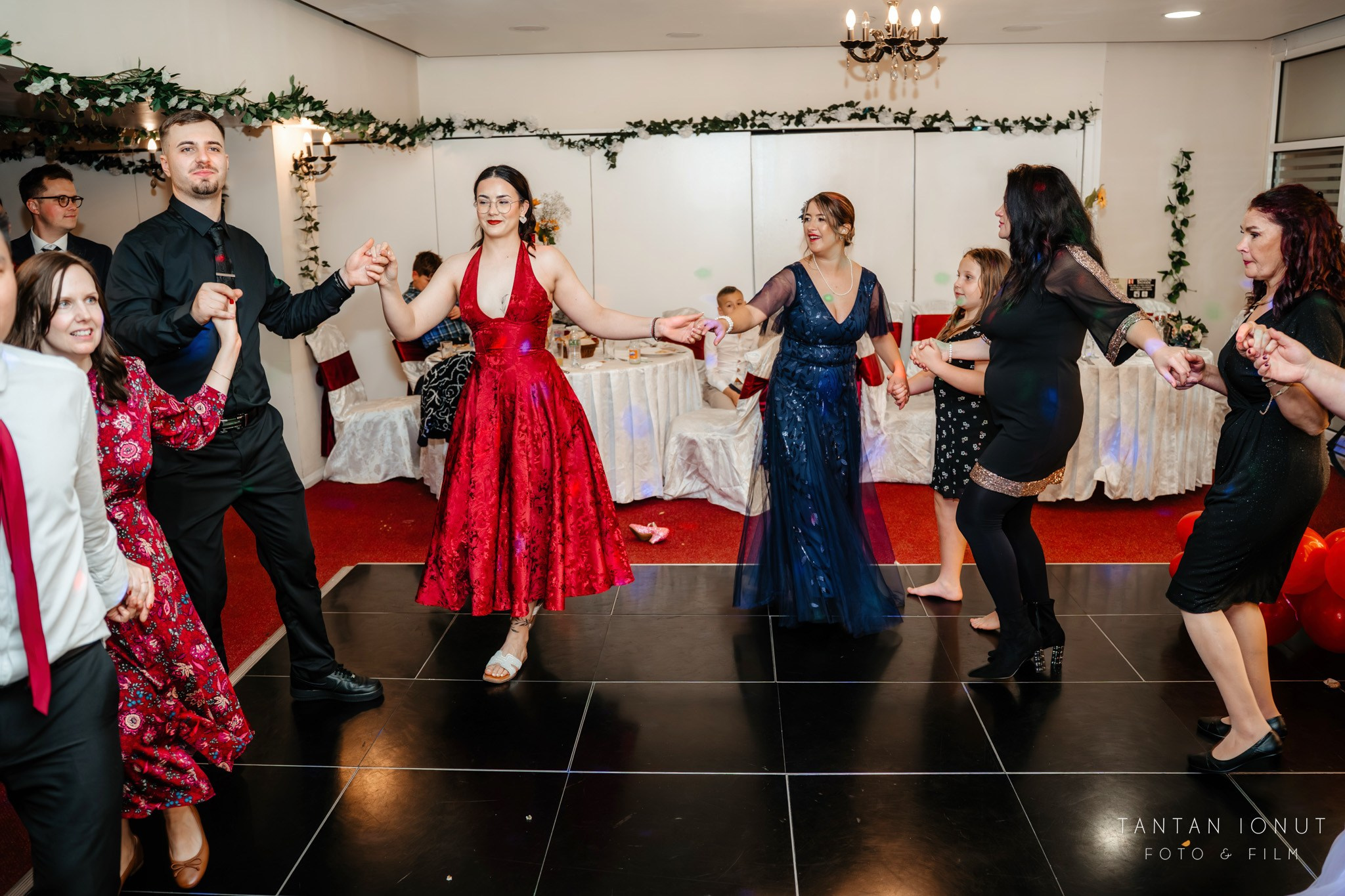 Mihaela & Razvan. TANTAN IONUT FOTO & FILM