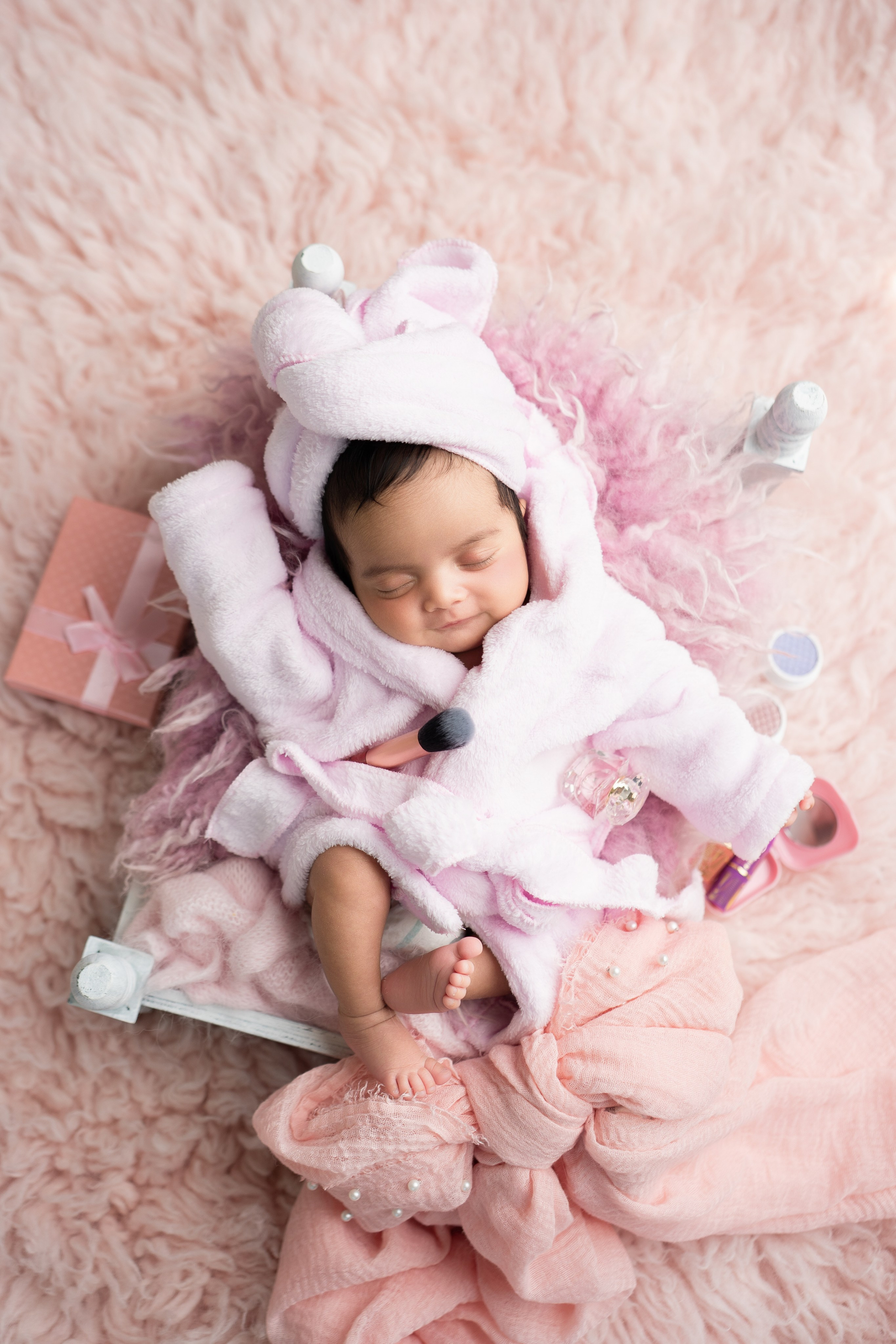 Posed Newborn. Maternity, family and newborn photography in San Francisco Bay Area