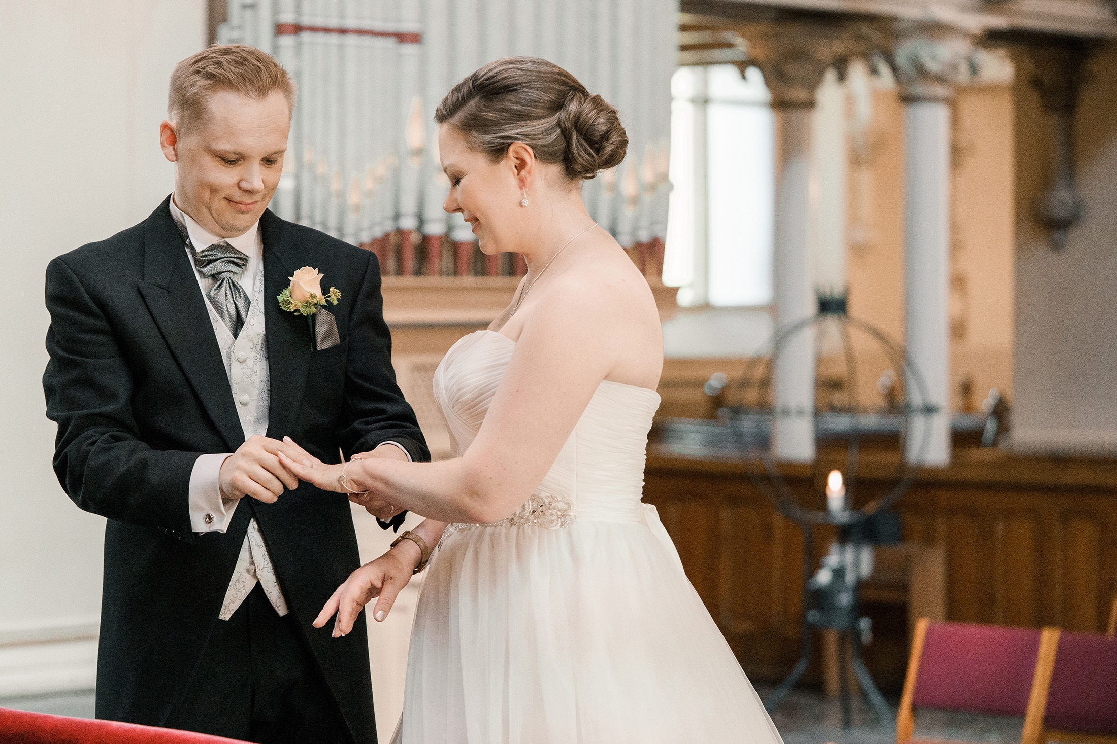 Kesähäät Käpylän työväentalo, hääkuvaus Helsinki