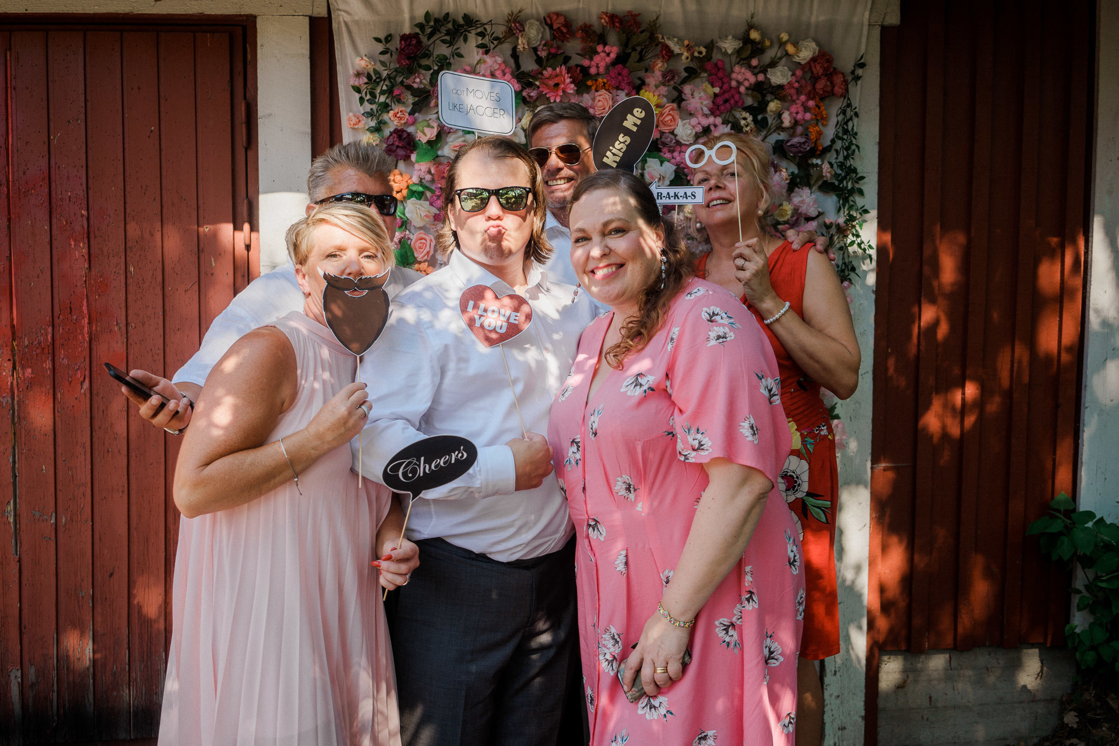 Kesähäät Käpylän työväentalo, hääkuvaus Helsinki