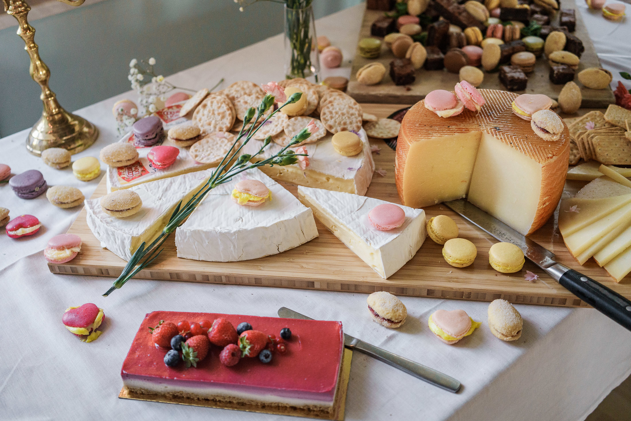 Kesähäät Käpylän työväentalo, hääkuvaus Helsinki