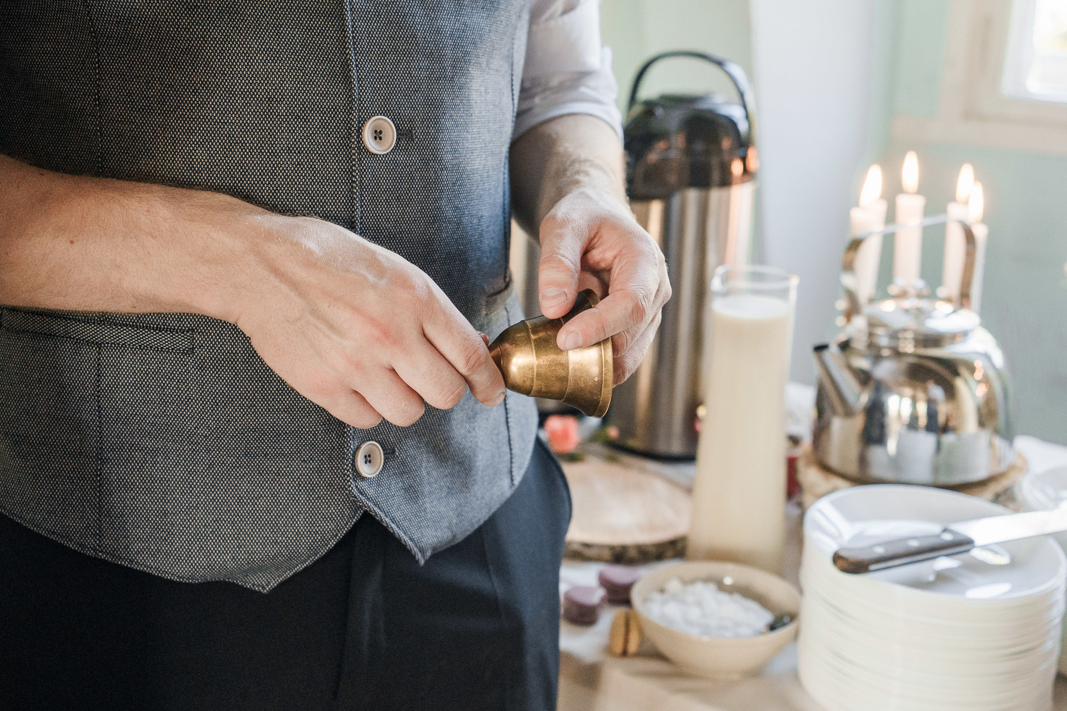 Kesähäät Käpylän työväentalo, hääkuvaus Helsinki