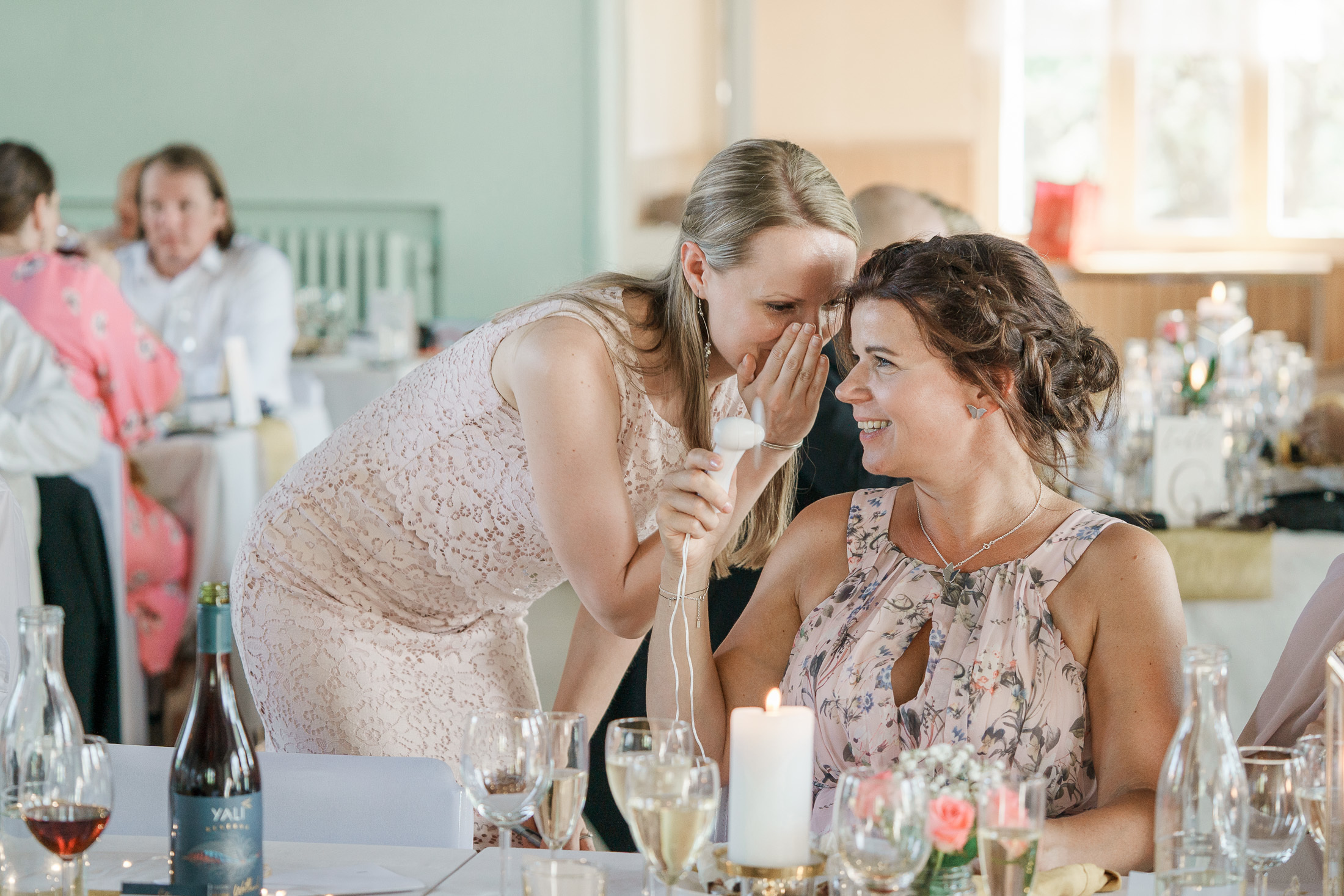 Kesähäät Käpylän työväentalo, hääkuvaus Helsinki