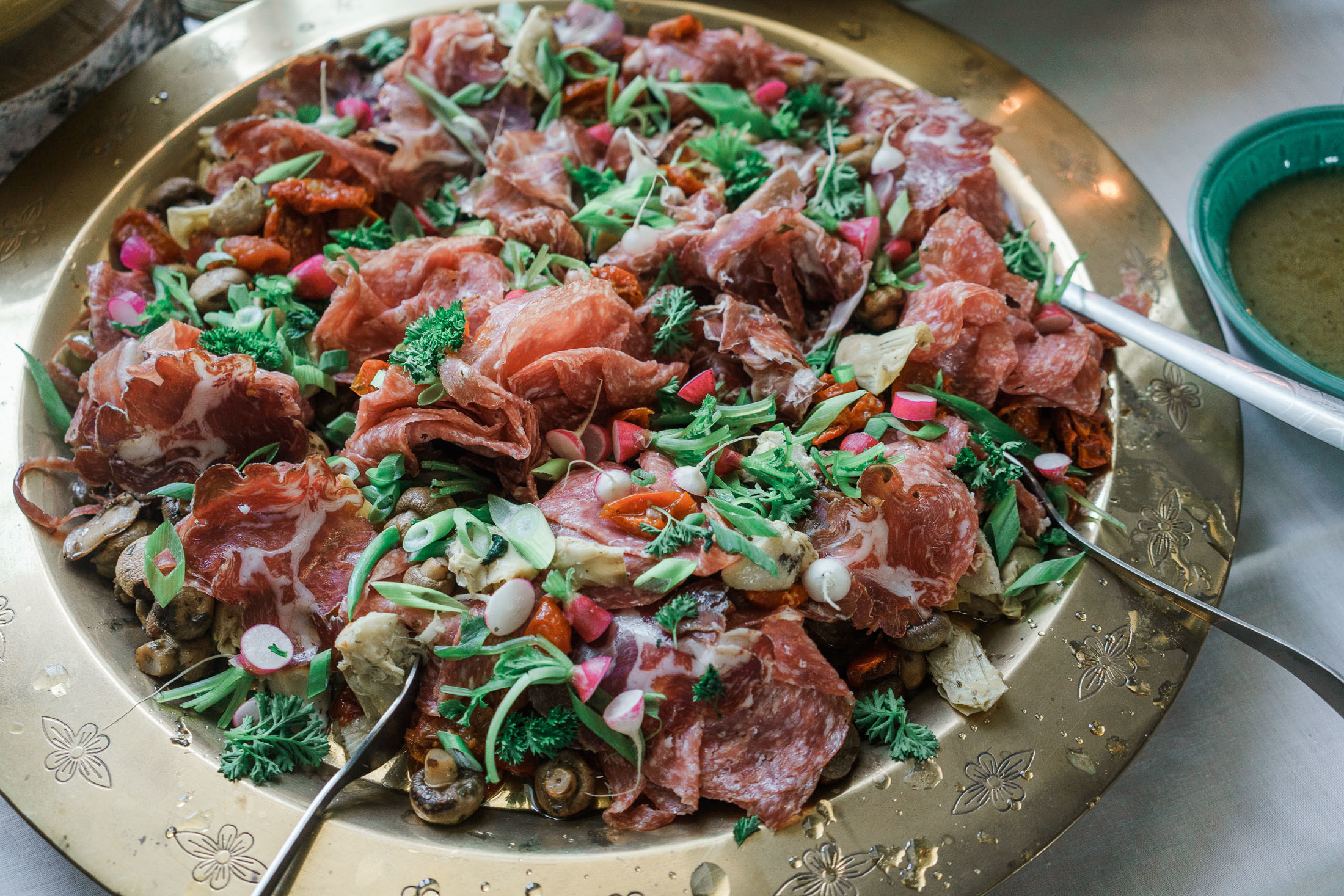 Kesähäät Käpylän työväentalo, hääkuvaus Helsinki