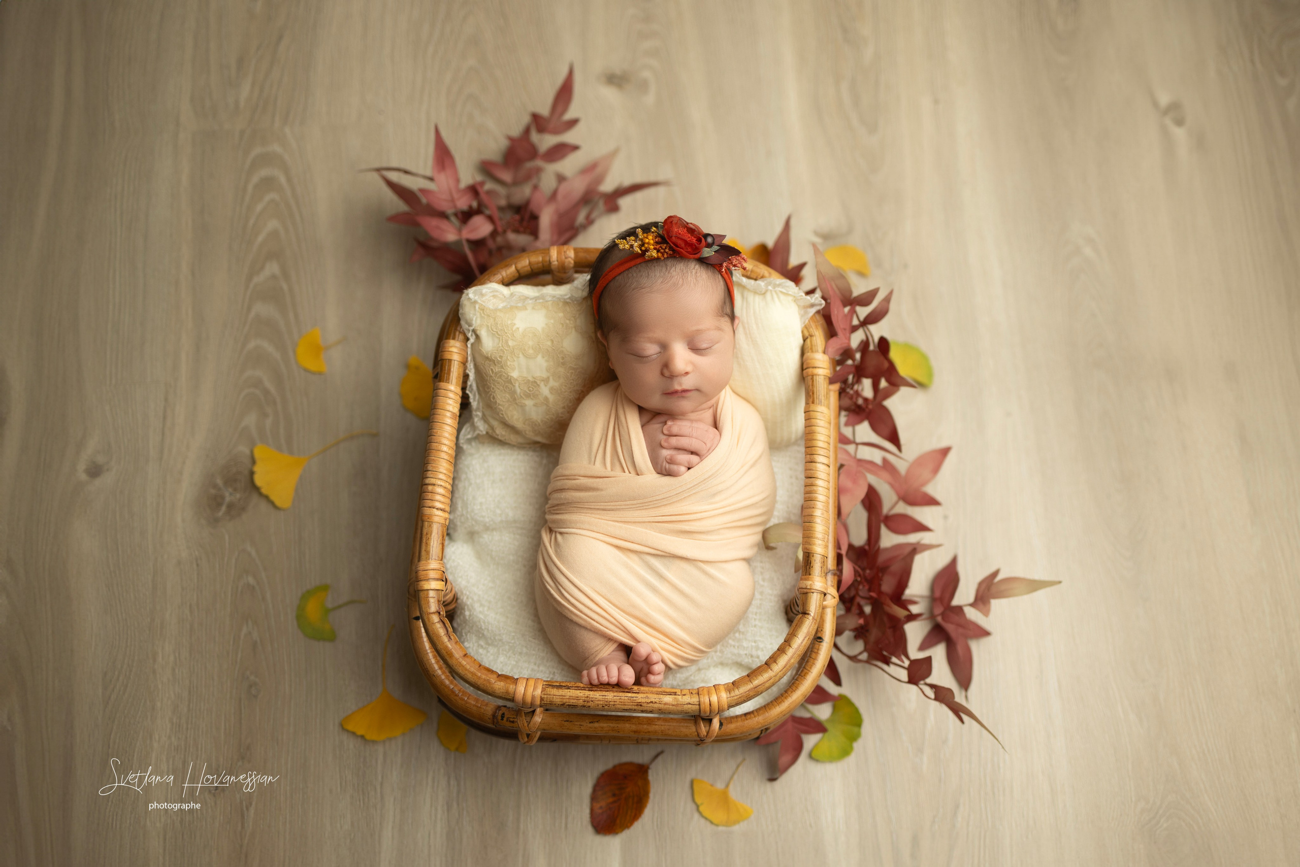 NOUVEAU-NE. PHOTOGRAPHE DE GROSSESSE ET NAISSANCE À LYON