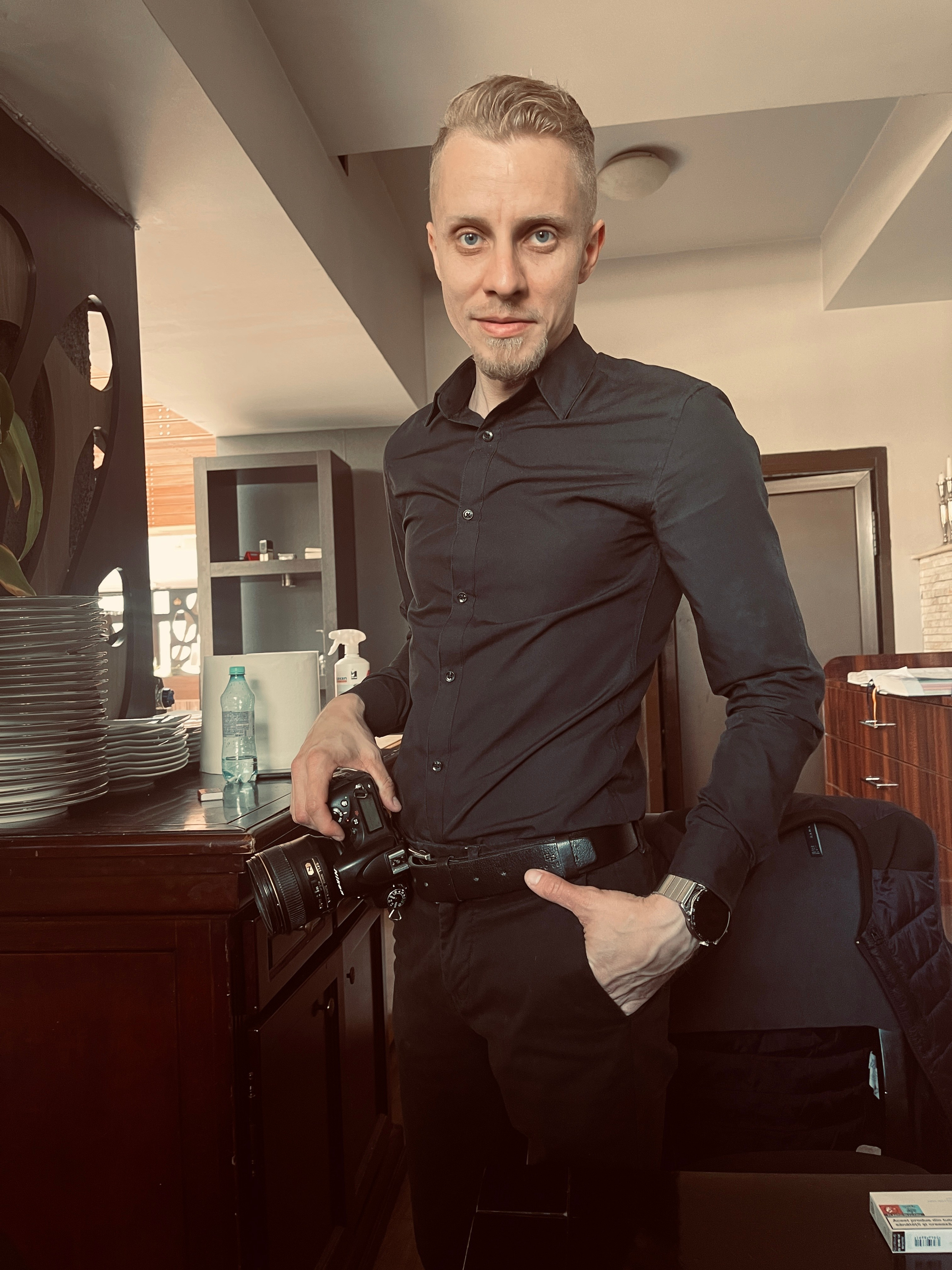 Despre Fotograf Cătălin Lazăr — Profesionist Evenimente. Cătălin Lazăr Photography — Fotografie de nuntă și evenimente premium în România și Europa