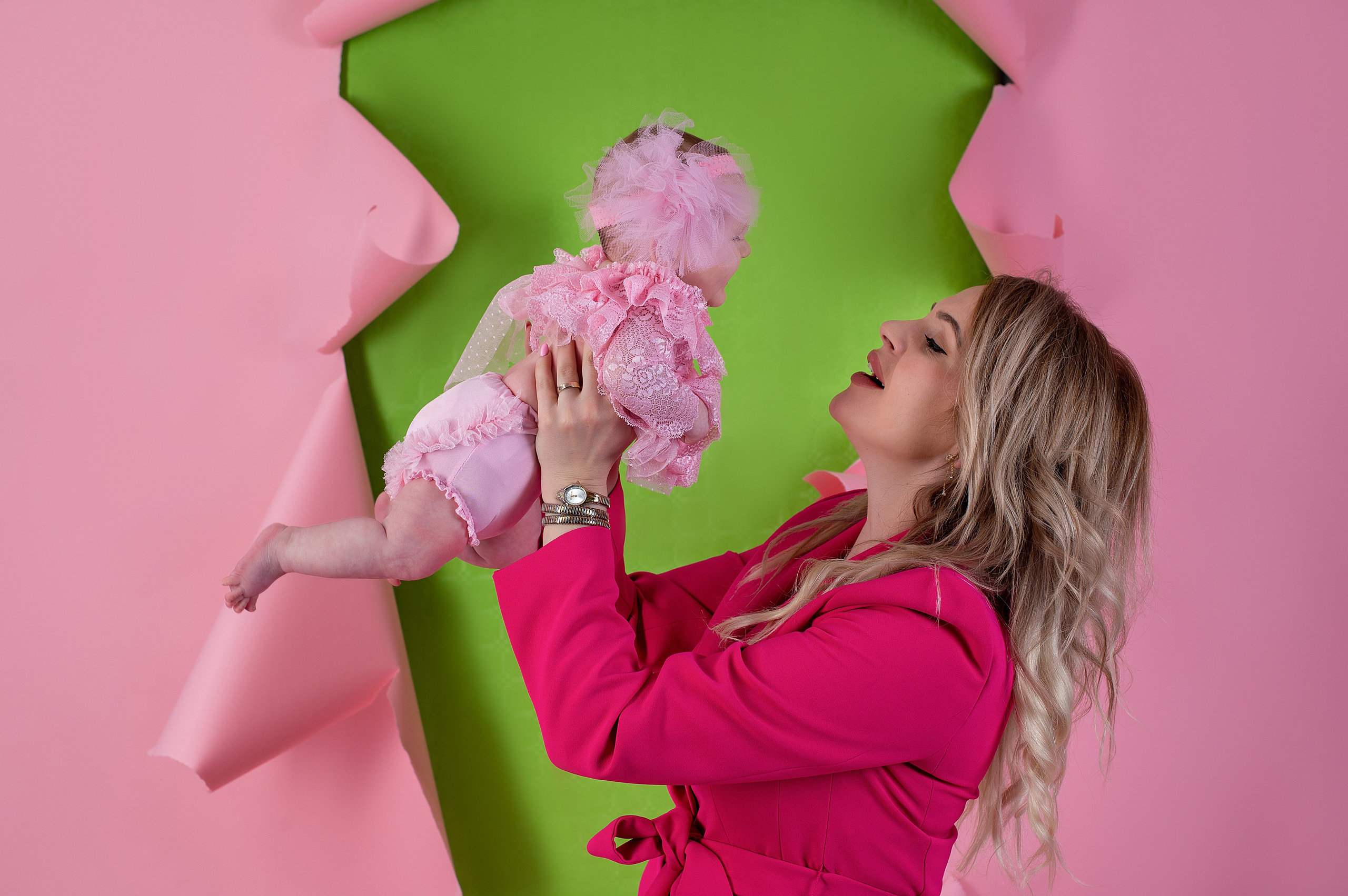 Muttertag Aktion bis 31.5.2025. Newbornfotograf Kinderfotograf Ulm Familienfotograf Anastasia Neu-Ulm