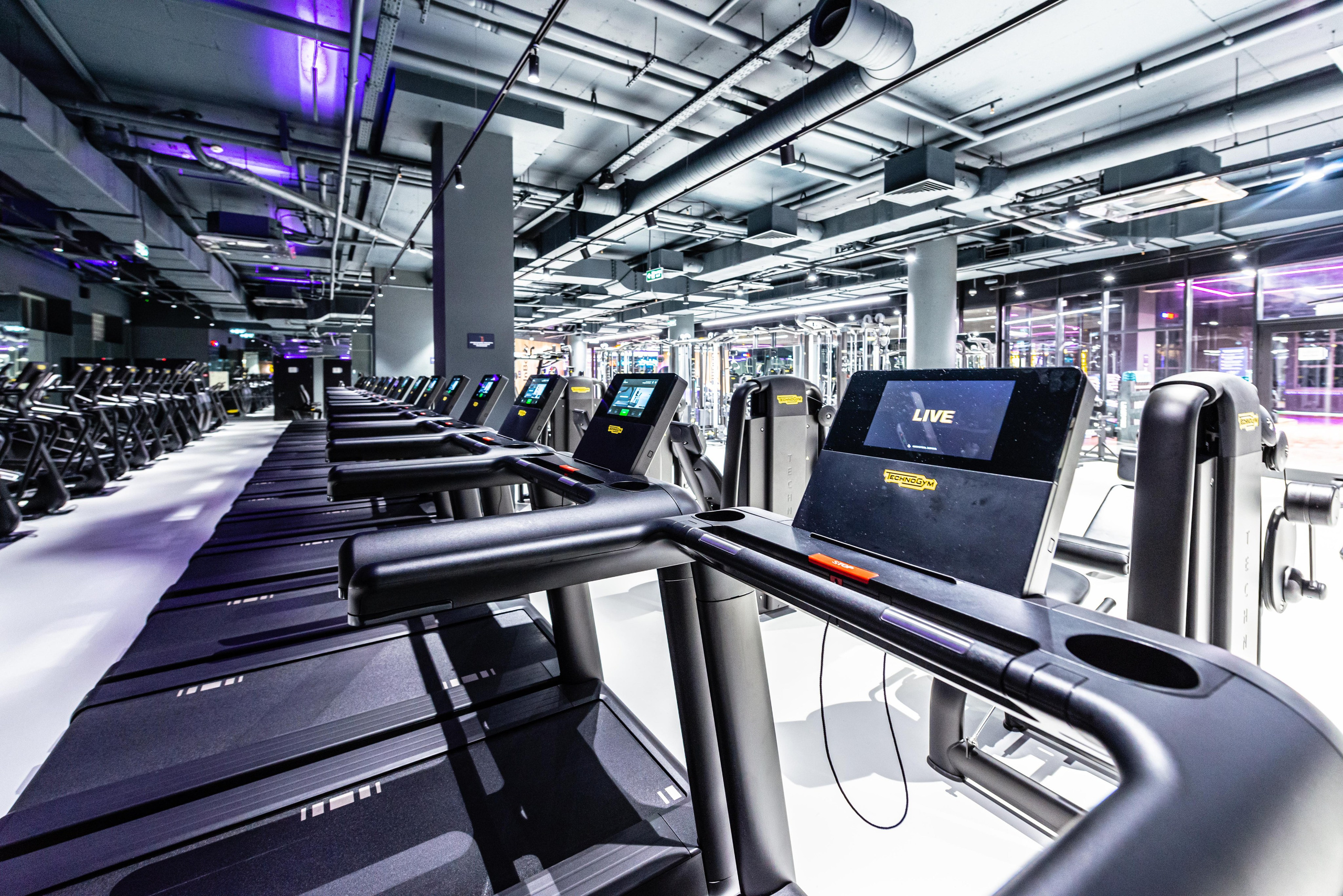 Фитнес-клуб DDX Fitness в Б. Овчинниковском переулок. ФОТОГРАФ МЕКСИКА КИНТАНА-РОО
