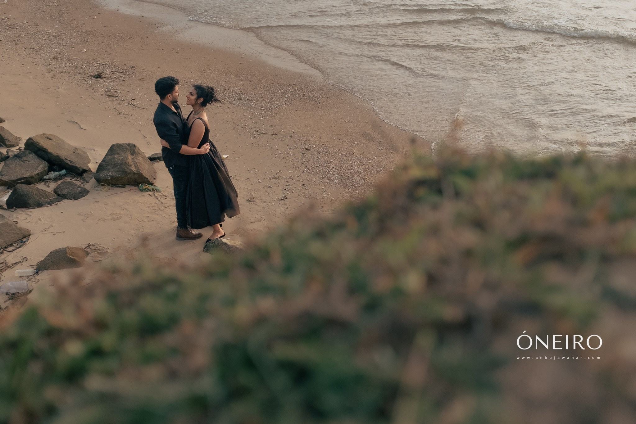 Pre wedding photography: Doric Bungalow in Arippu, Mannar, Sri Lanka