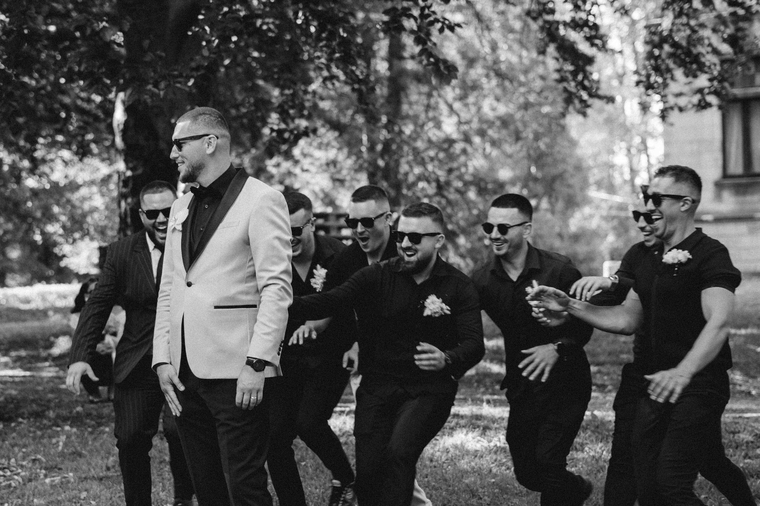 Catalina & Remus. Raw Studio. Fotograful tau de nunta!