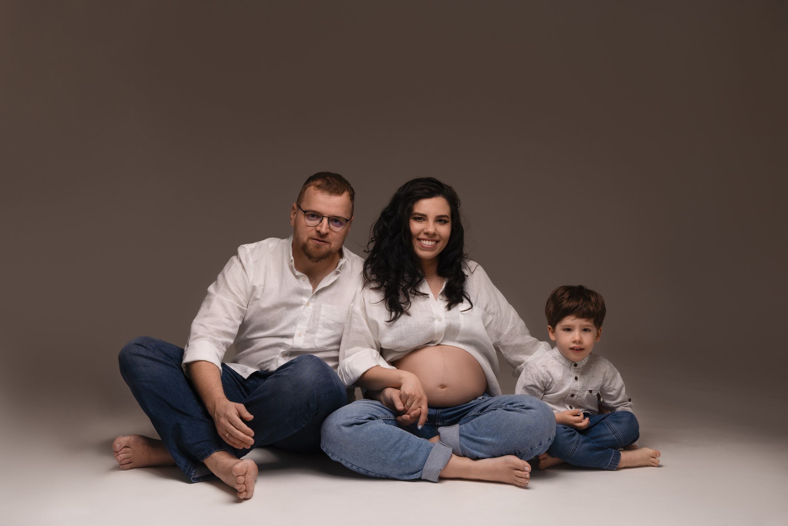 Sesja ciązowa. Fotograf Łódź - sesja ciążowa, noworodkowa, dziecięca. Studio w Łodzi