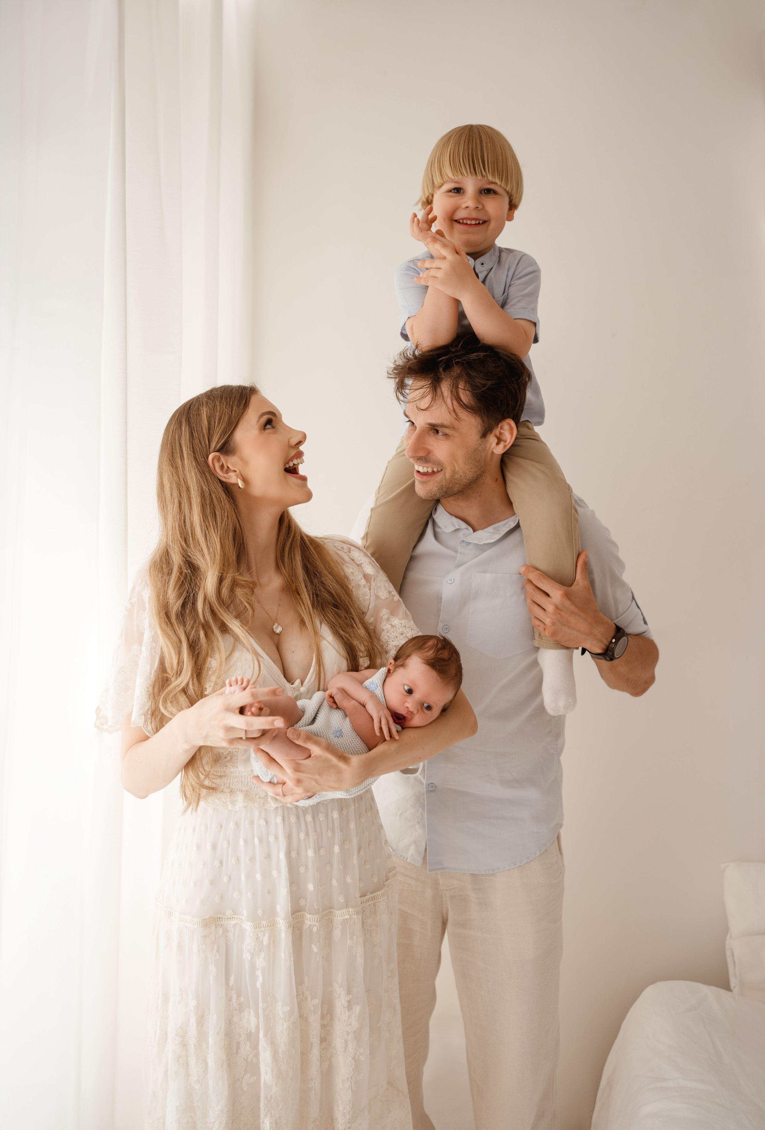 Fotografia Noworodkowa Łódź - Piękne Zdjęcia Noworodków. Fotograf Łódź - sesja ciążowa, noworodkowa, dziecięca. Studio w Łodzi