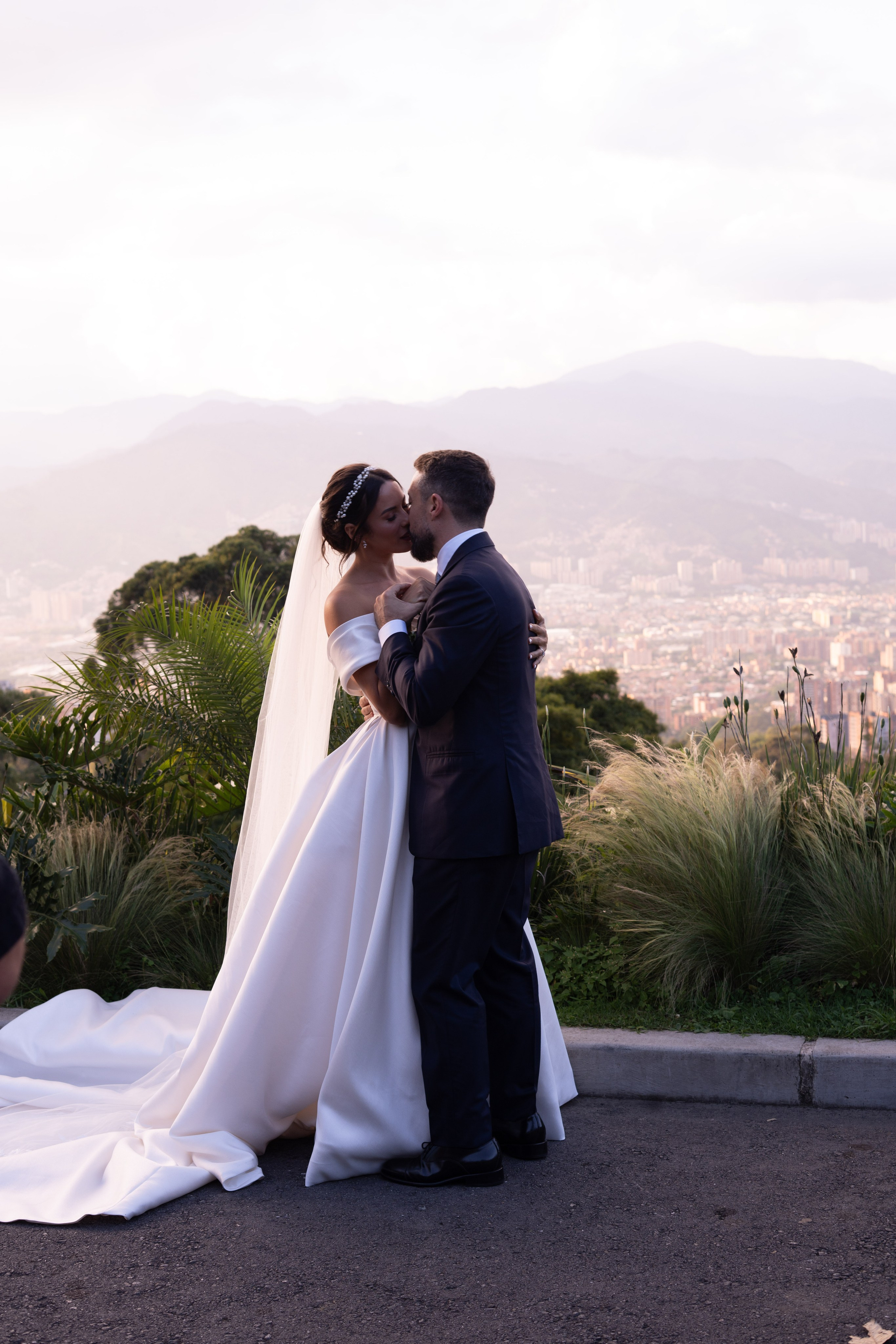 Film and photography for weddings and brands in Barcelona