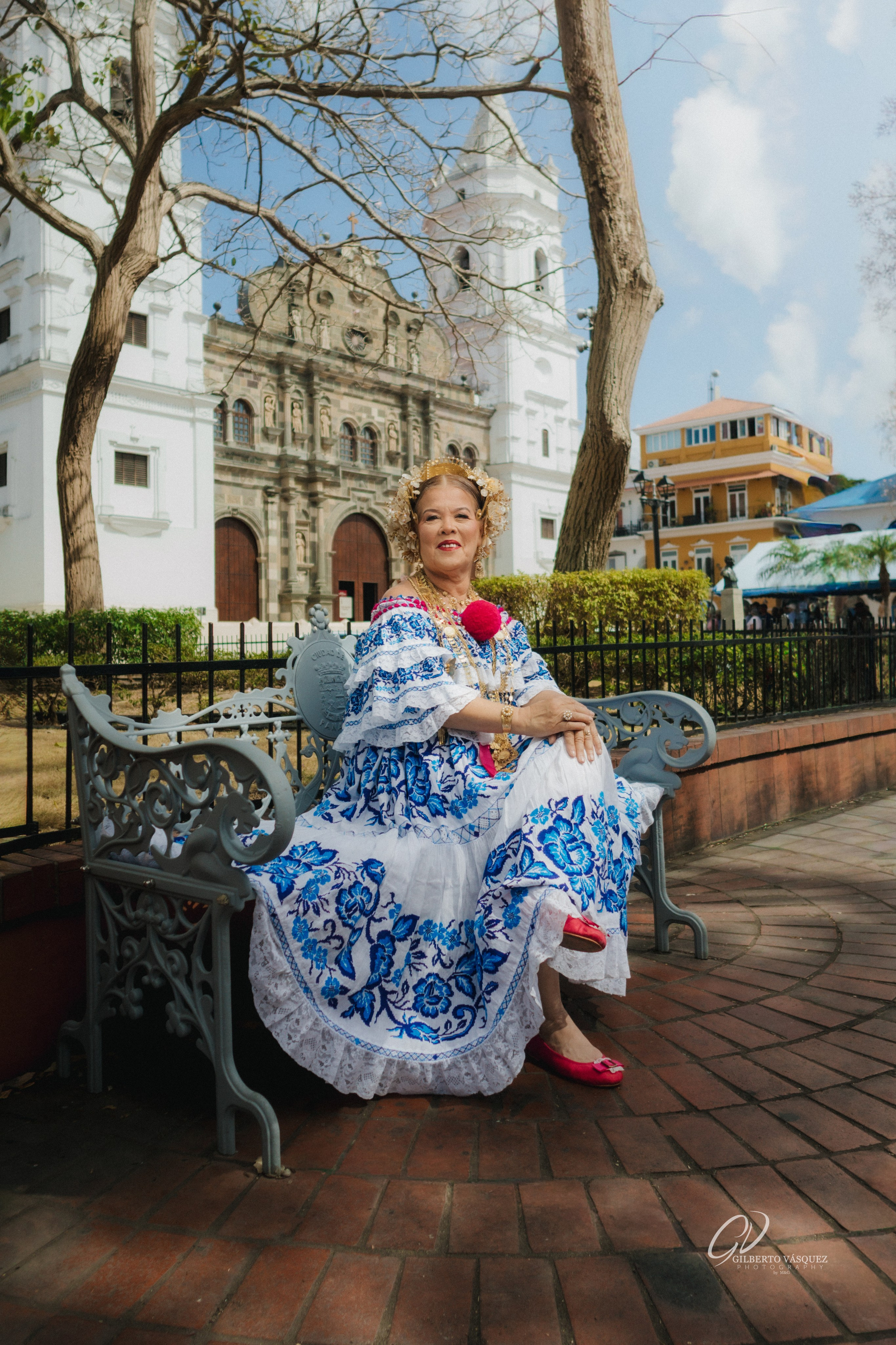 Sesión de fotos con pollera en Panamá · GVPhoto