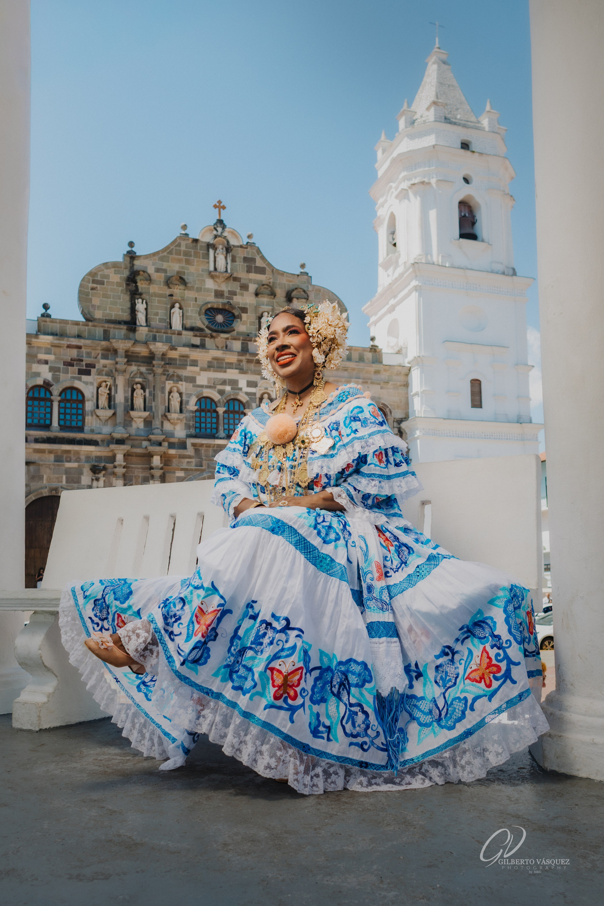 Sesión de fotos con pollera en Panamá · GVPhoto