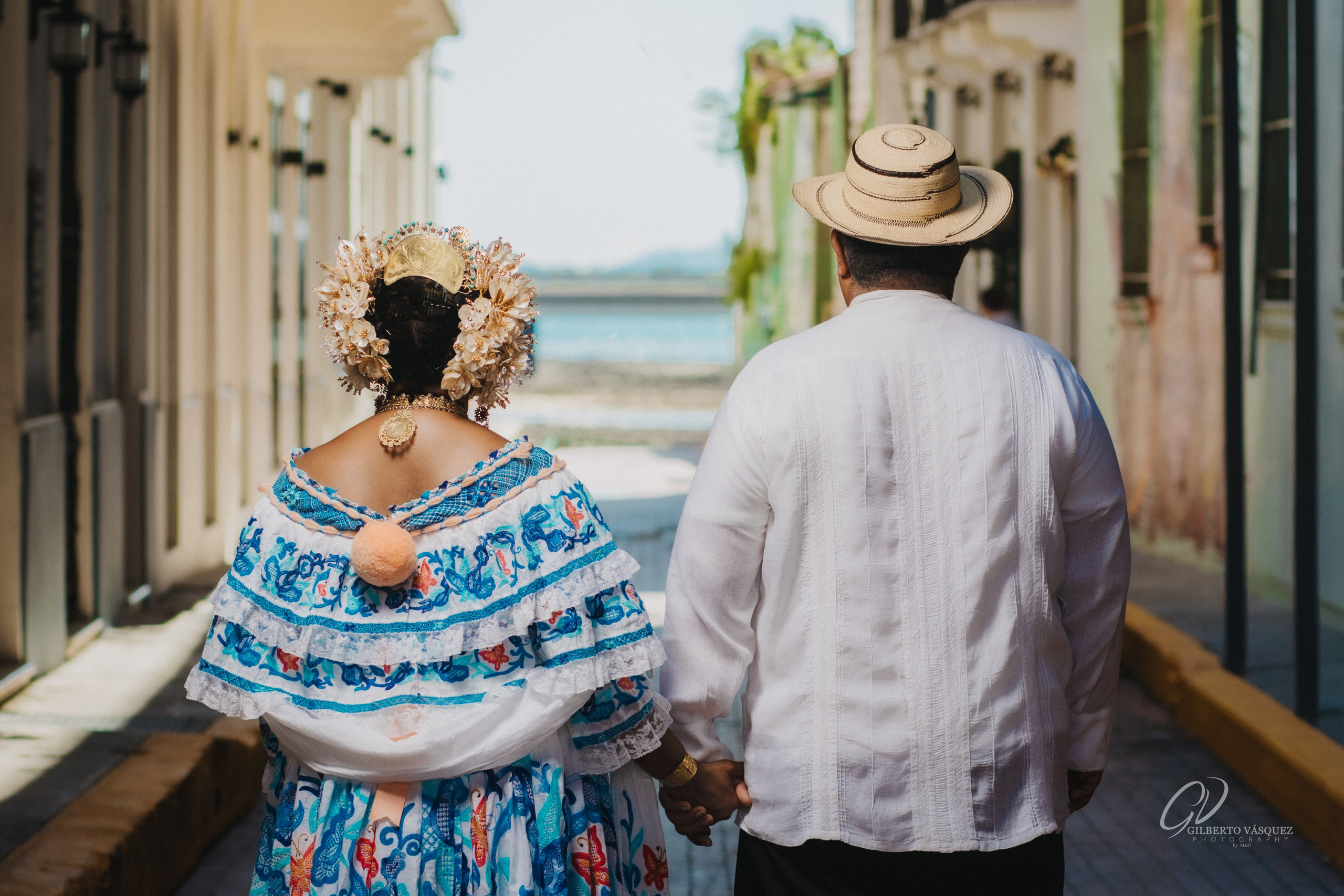 Sesión de fotos con pollera en Panamá · GVPhoto